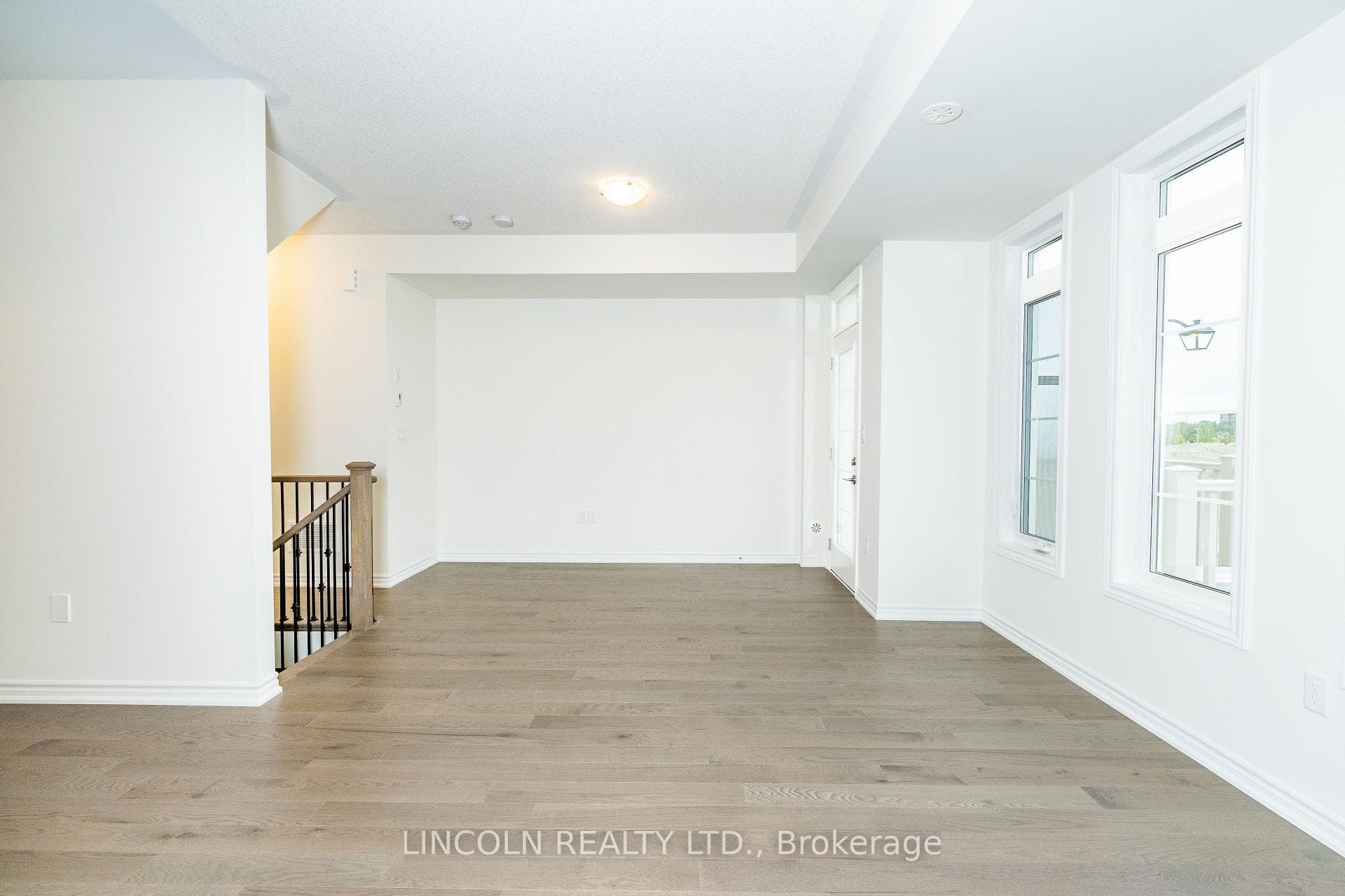 84 Paisley Drive photo 20
