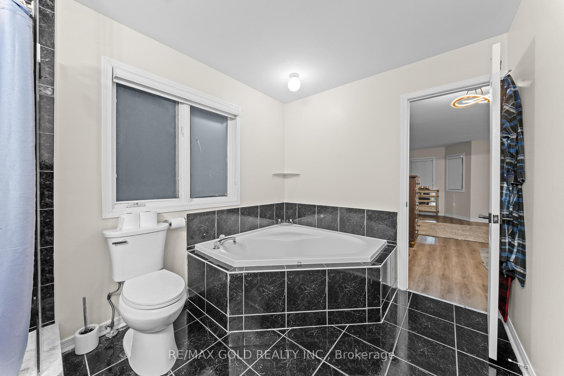 184 Mountainberry Road photo 36