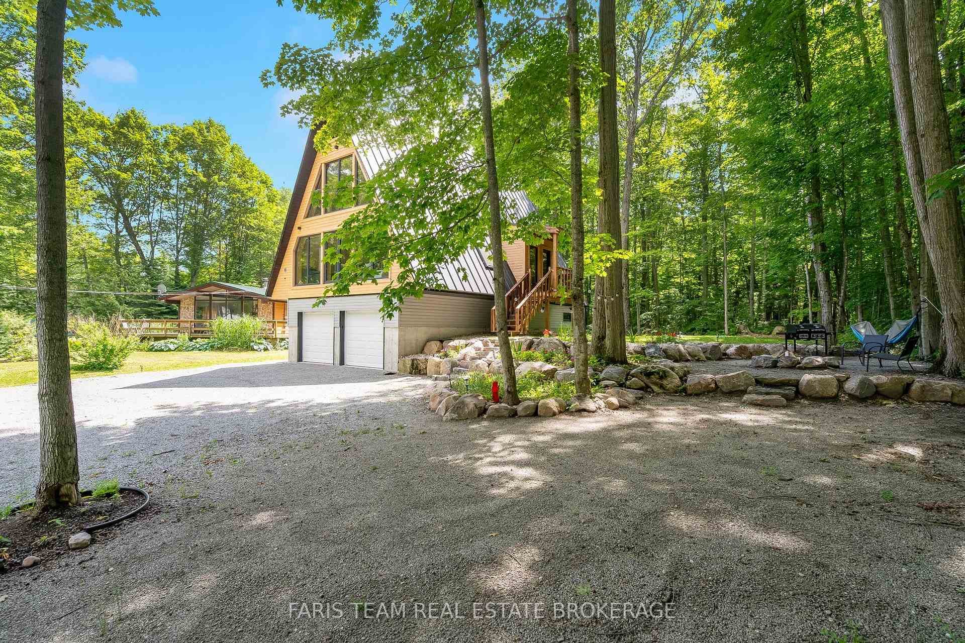 1490 Champlain Road photo 25