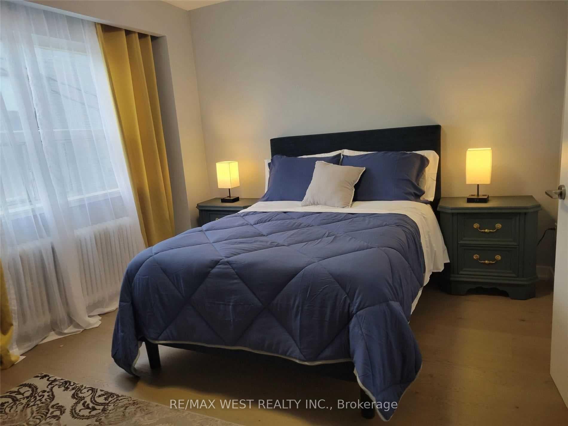 354 Marlee Avenue photo 9