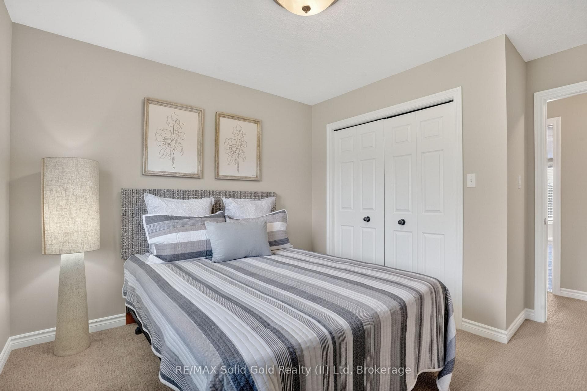 5 Shadybrook Court photo 29