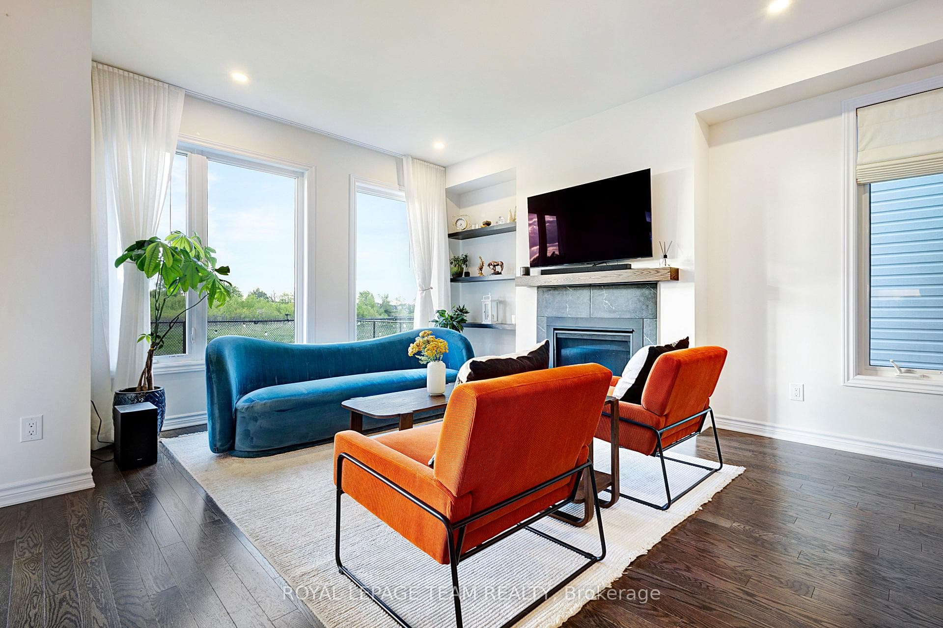 224 Turnbuckle Crescent photo 8