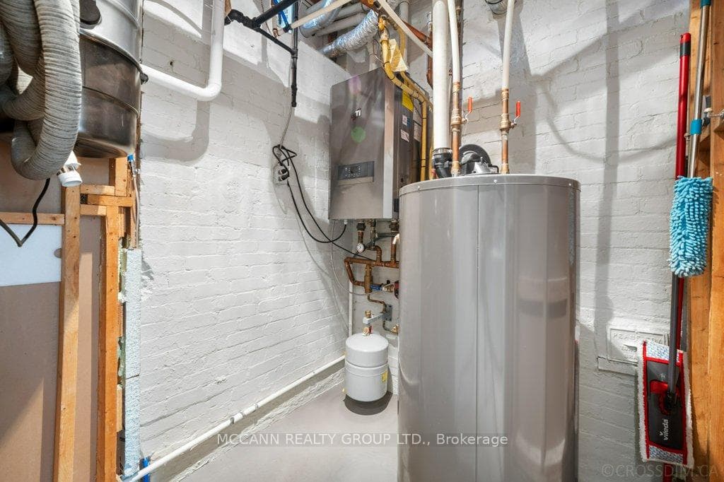 131 Belsize Drive photo 24