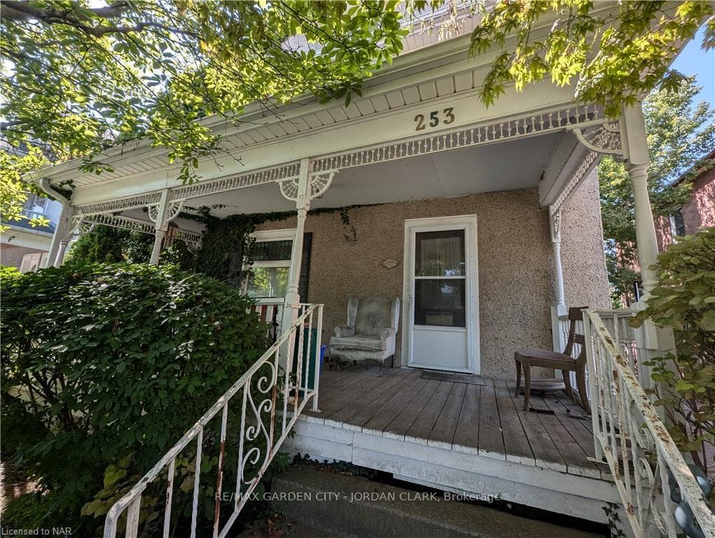 253 NIAGARA Street photo 2