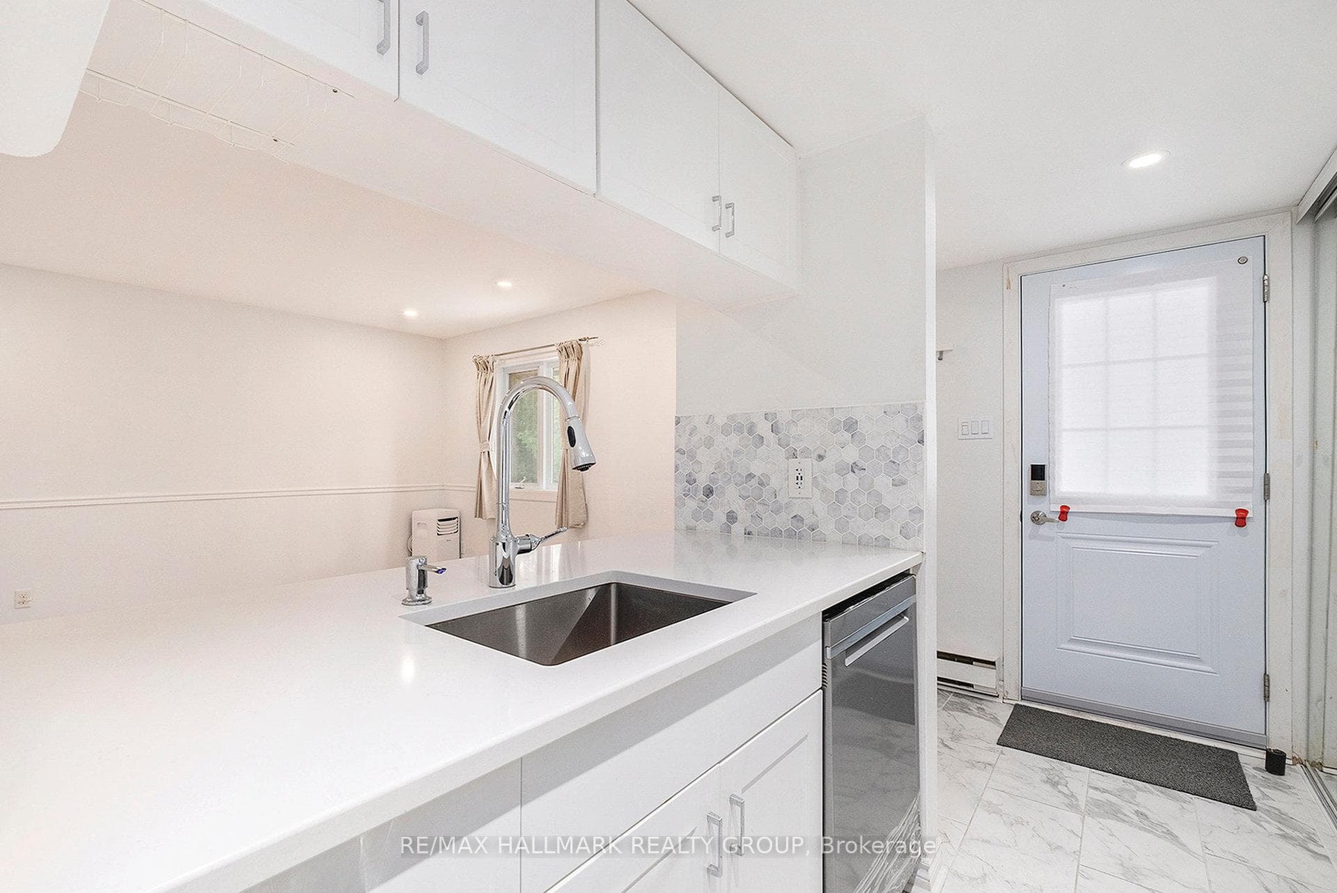 1204 Shillington Avenue Unit 15 photo 5