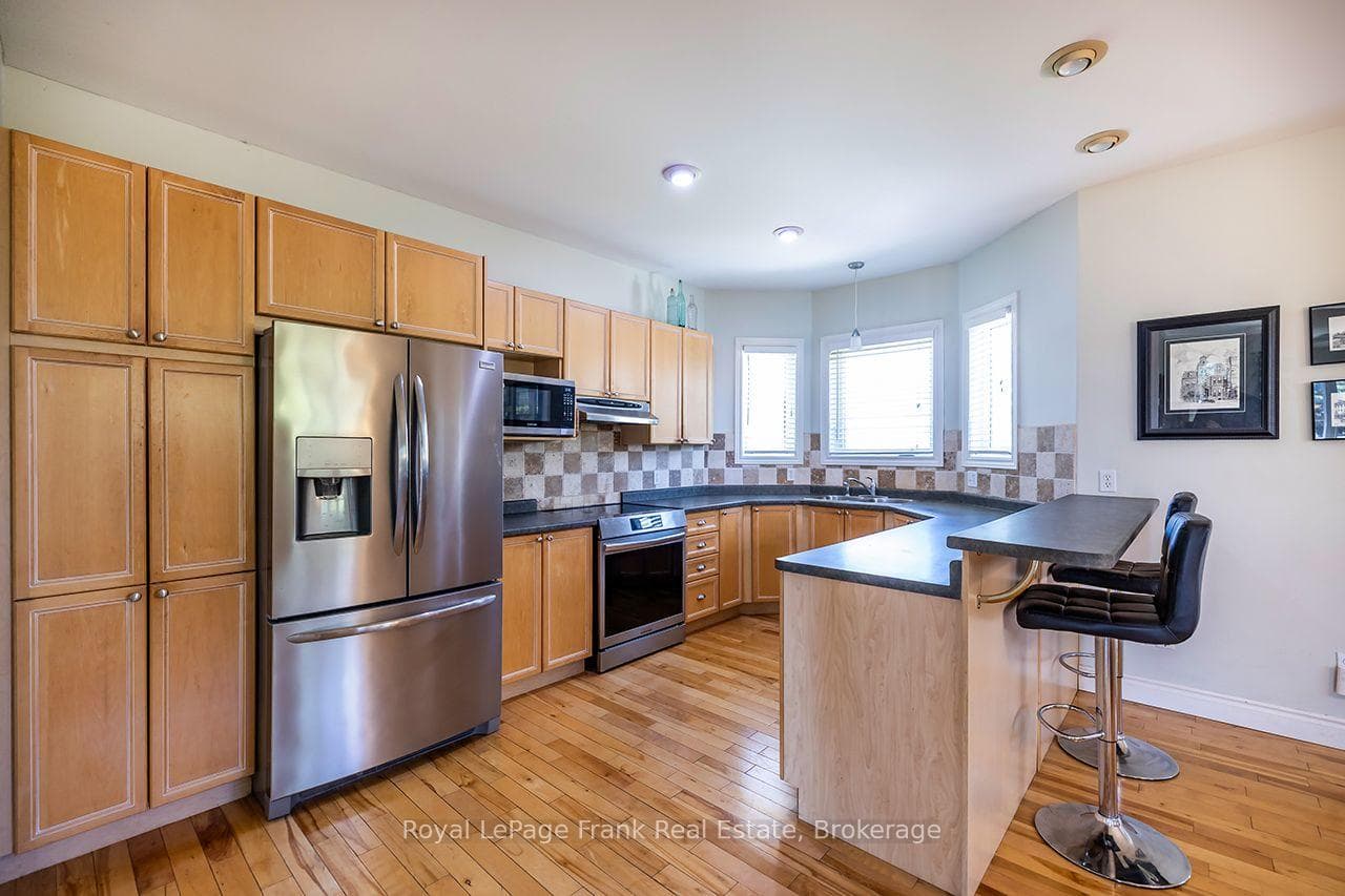 36 Lori Boulevard photo 28