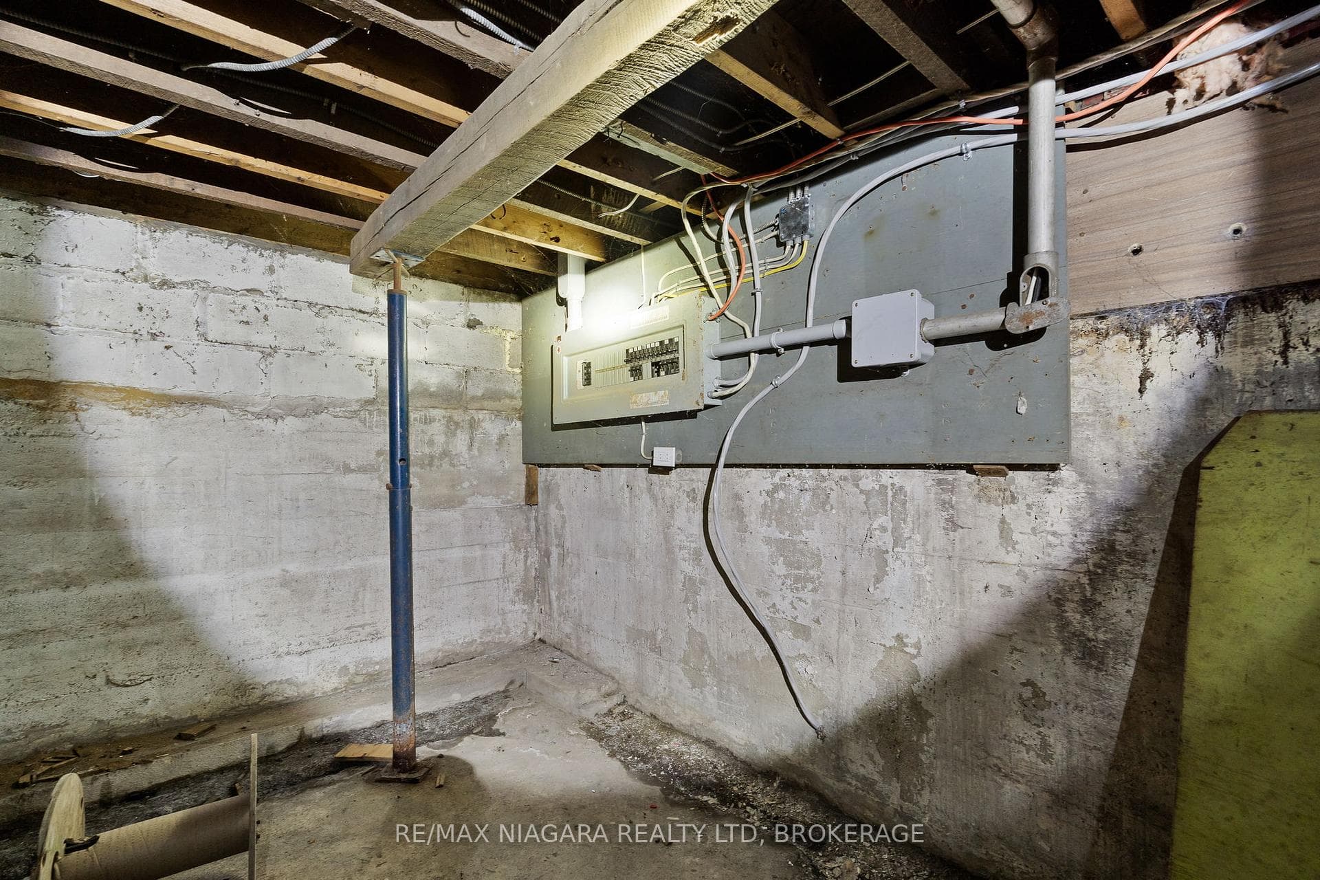 224 Mitchell Street photo 25