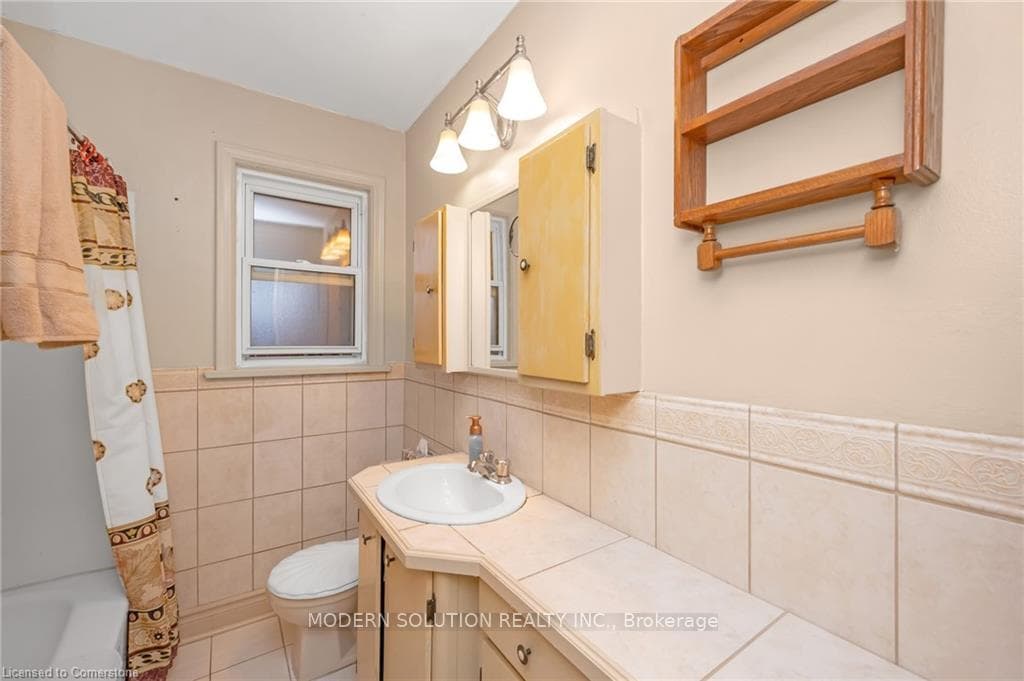 12 ROBERTSON Place photo 15
