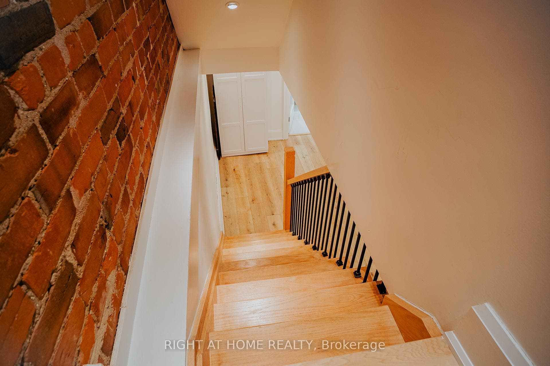 39 Sellers Avenue photo 15