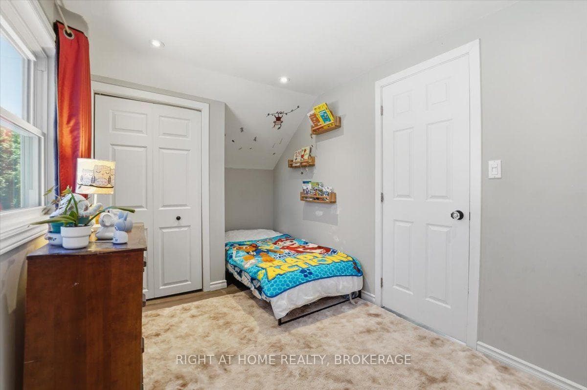 63 Plymouth Avenue photo 22