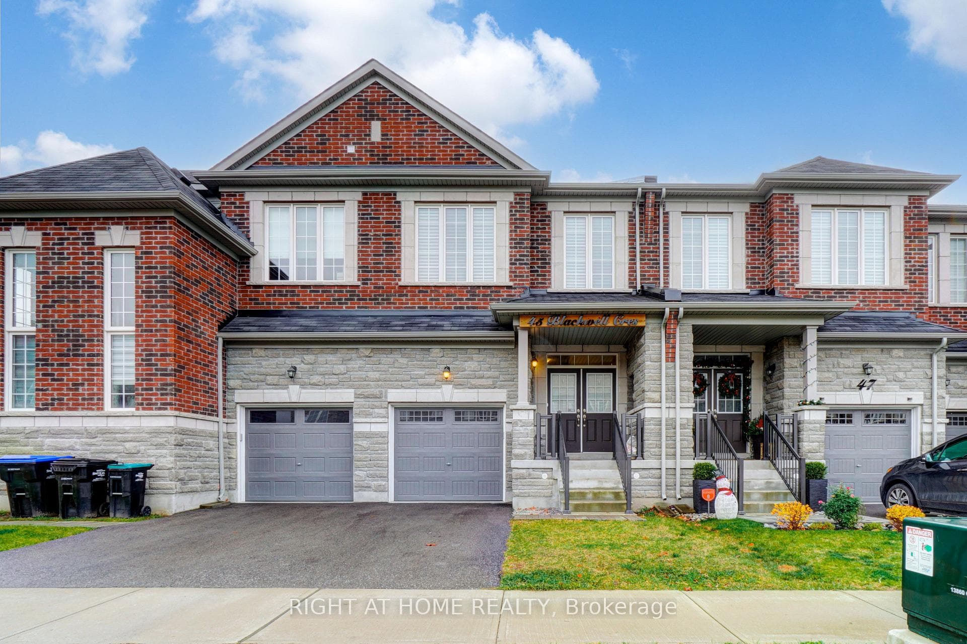 45 Blackwell Crescent photo 1