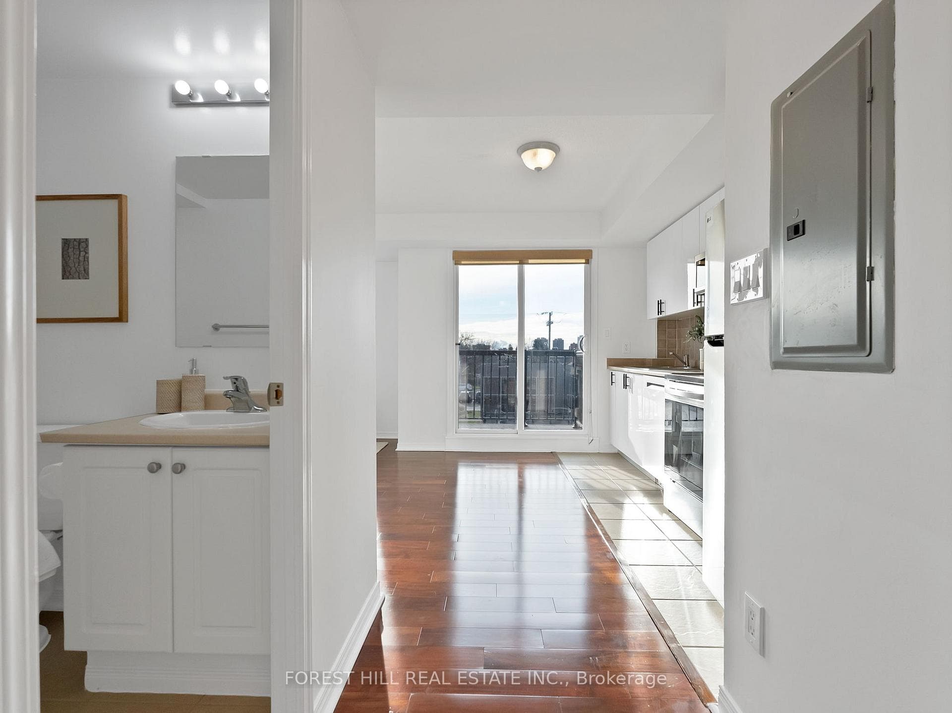 25 Strangford Lane Unit 310 photo 6