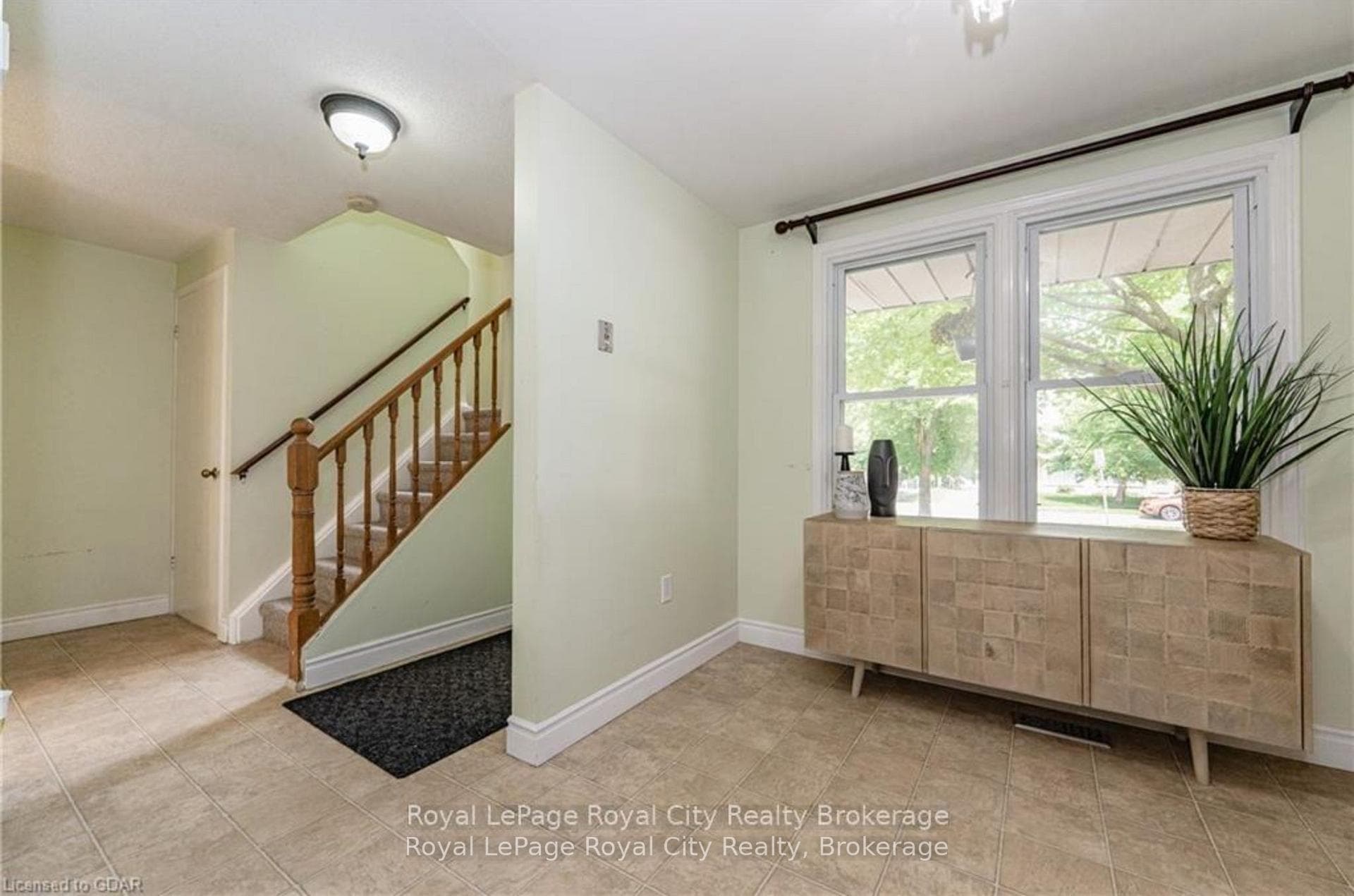 180 MARKSAM Road Unit 80 photo 18