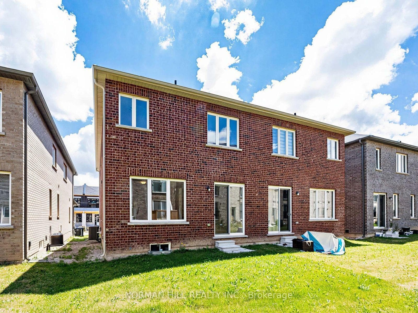 36 Guildhouse Drive photo 33