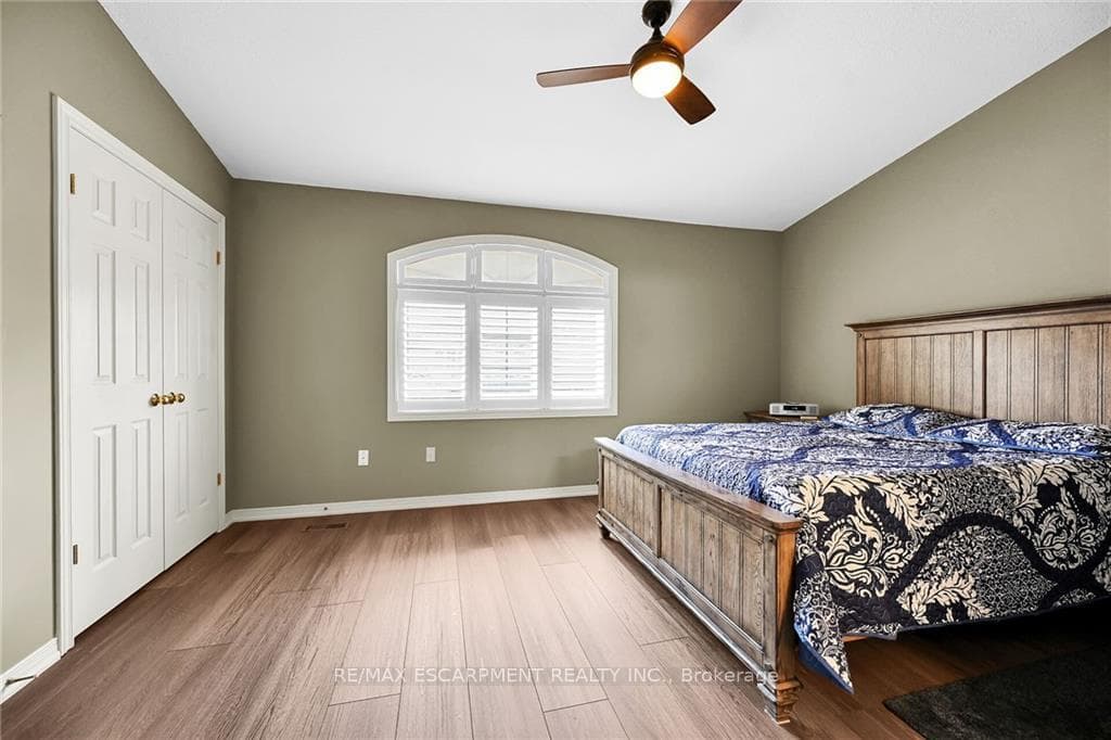 1771 Upper Wentworth Street Unit 4 photo 21