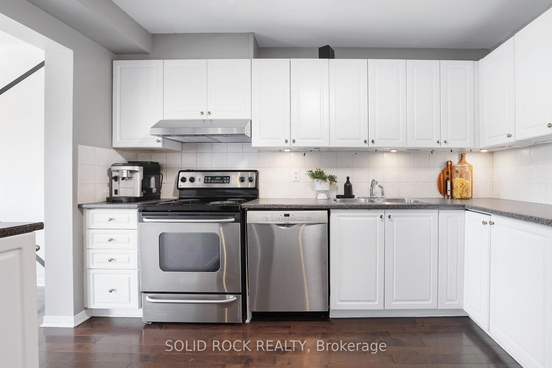 White kitchen with new appliances