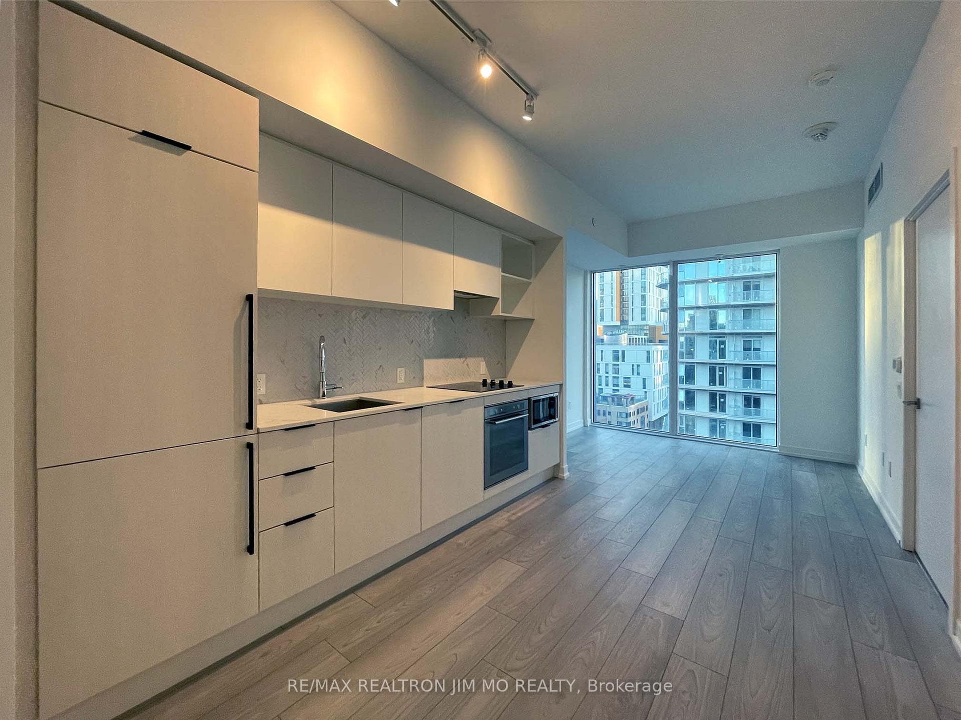 82 Dalhousie Street Unit 1212 photo 6