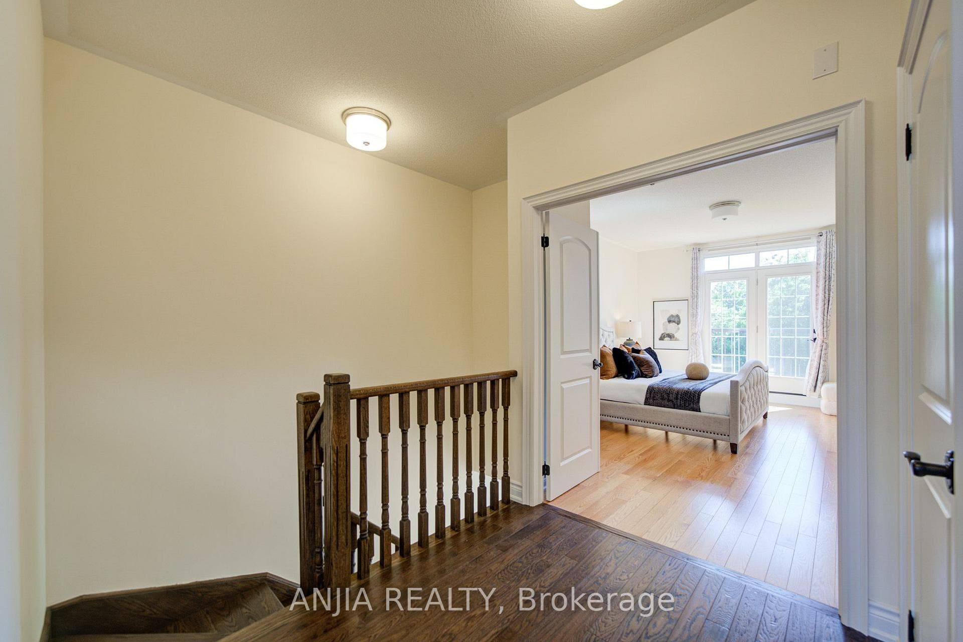 7 Beaufort Way photo 32