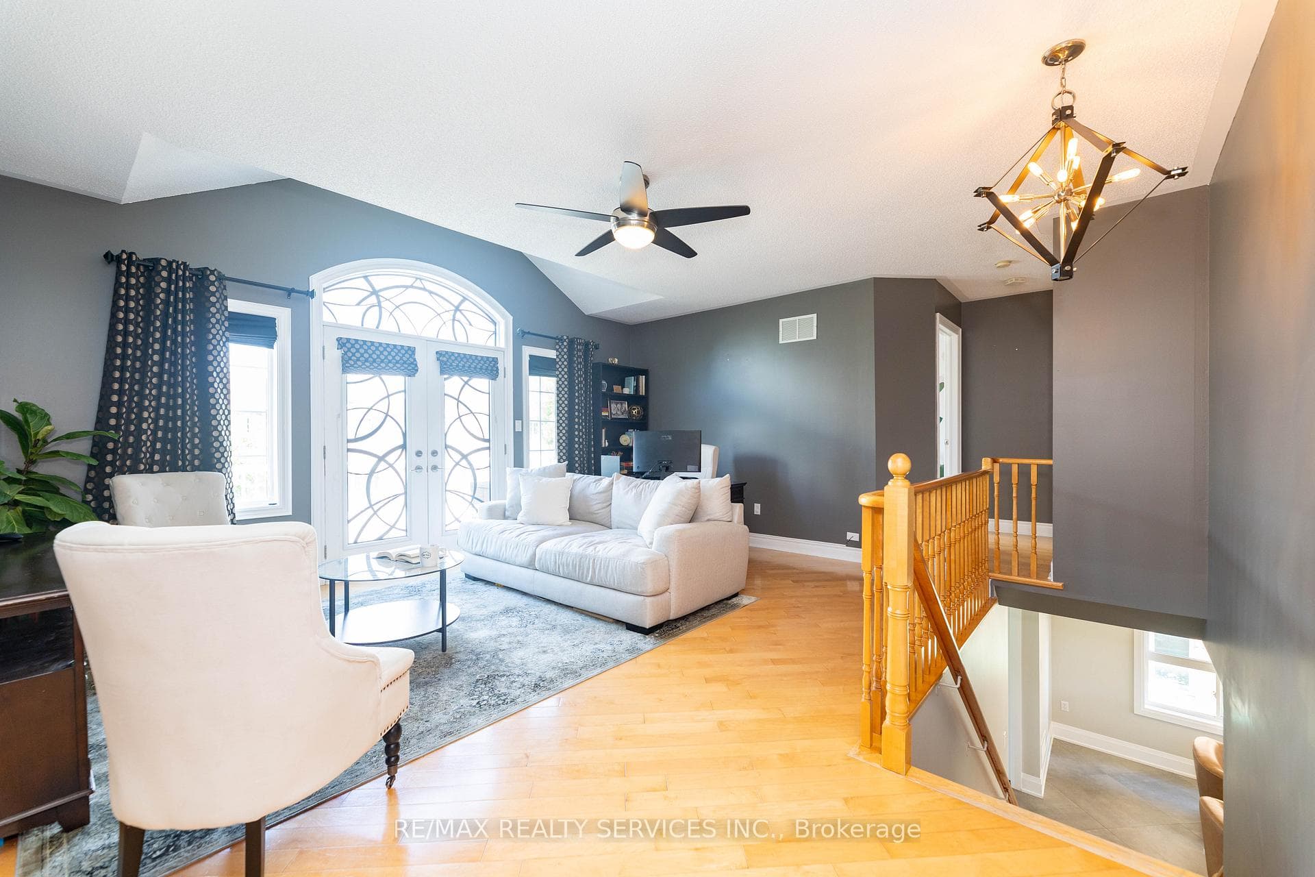32 Dells Crescent photo 15