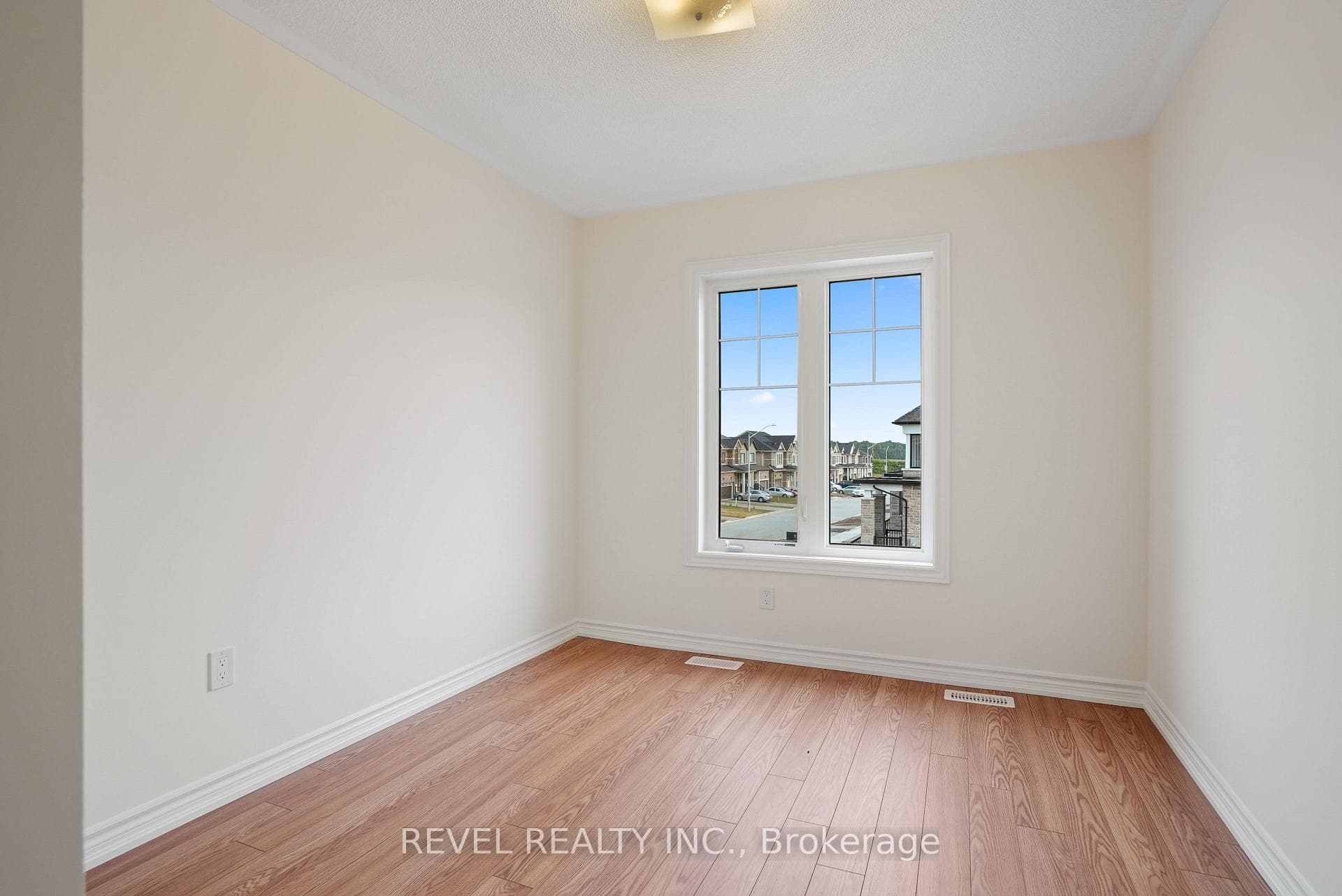 12 Hylton Avenue photo 19