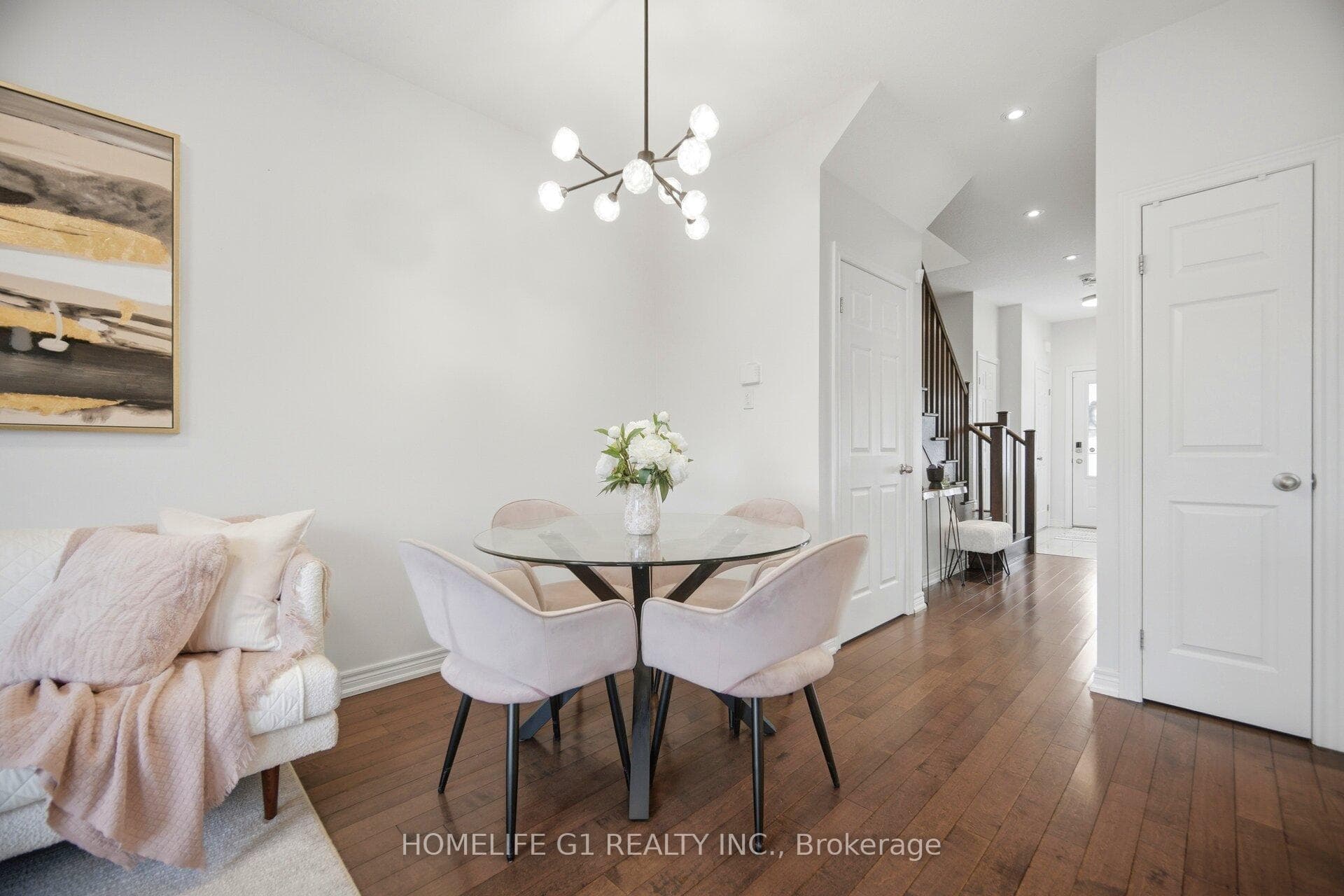 21 Madonna Drive Unit 26 photo 4