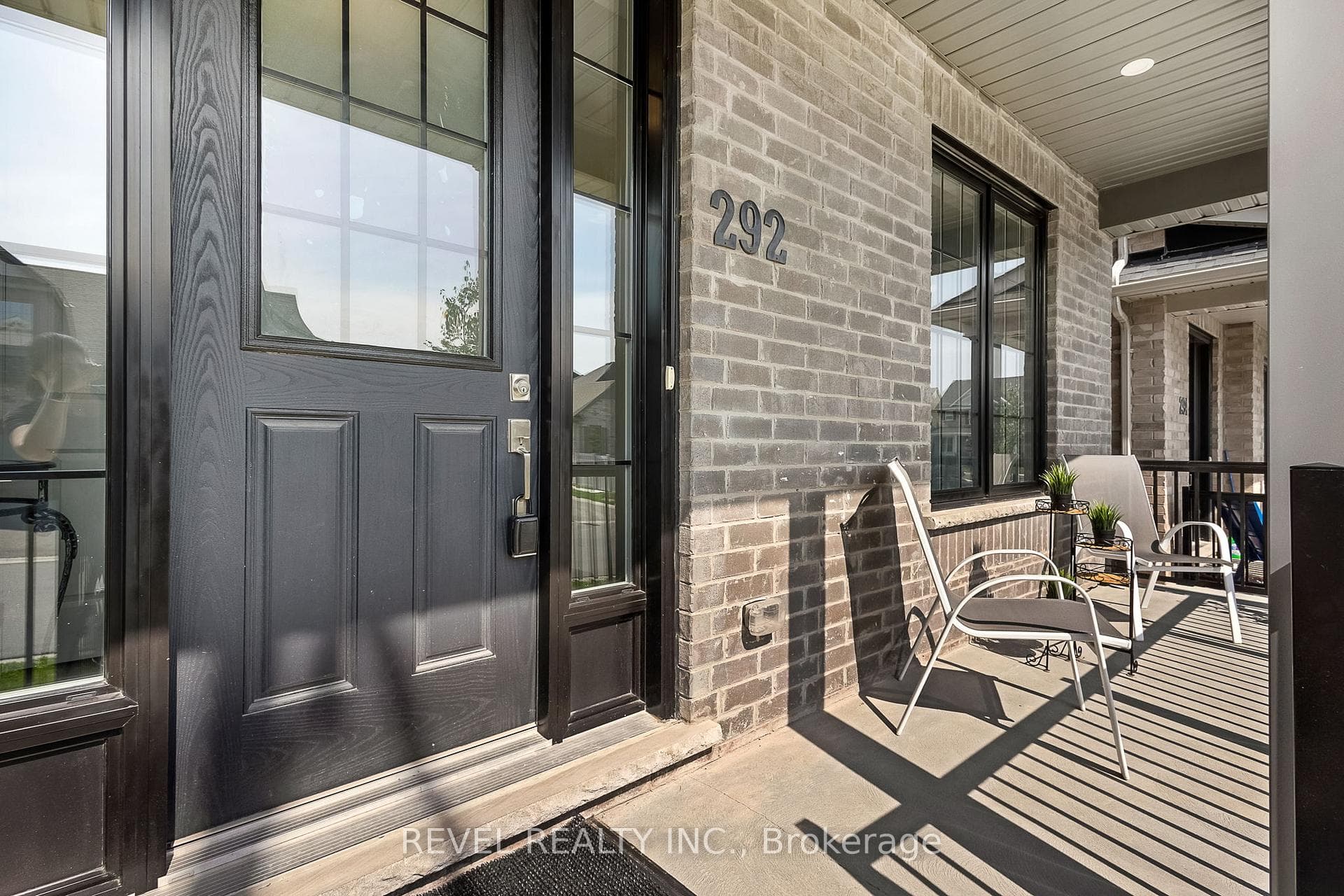 292 Noftall Gardens photo 6