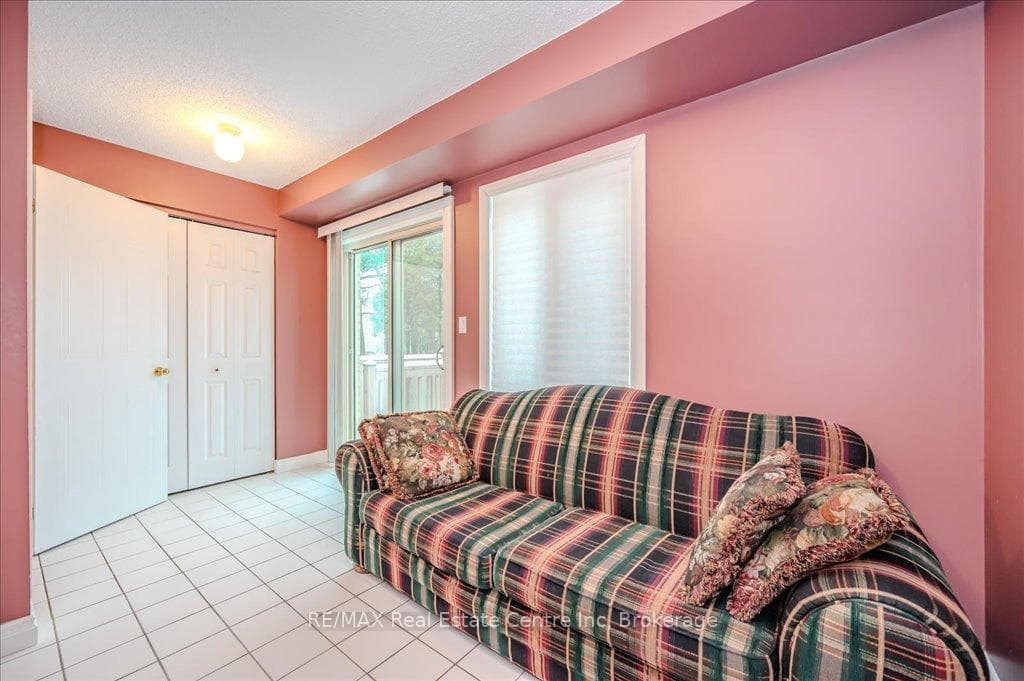 302 College Avenue Unit 4 photo 3