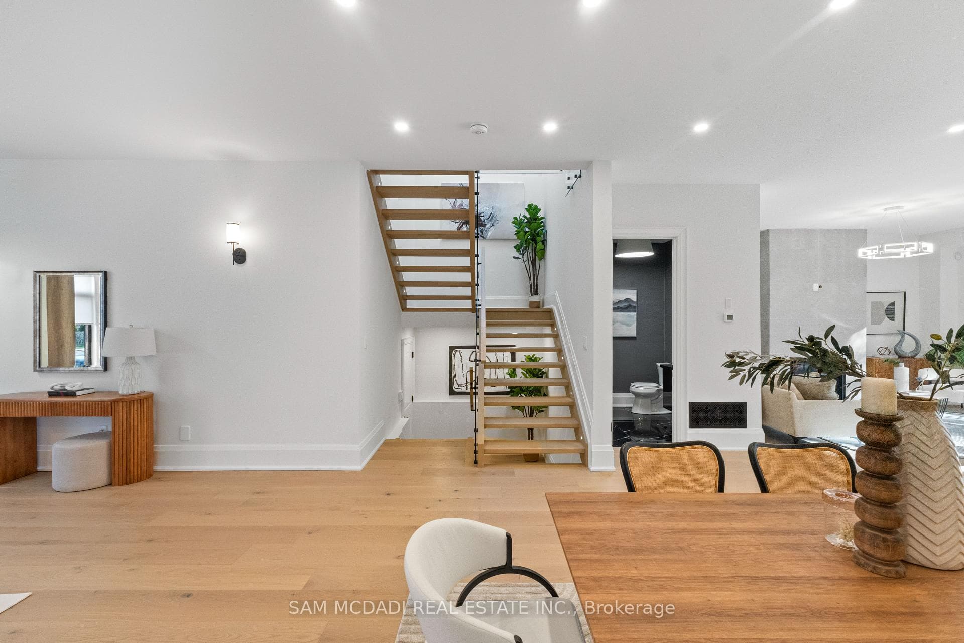 78 South Kingsway N/A photo 10
