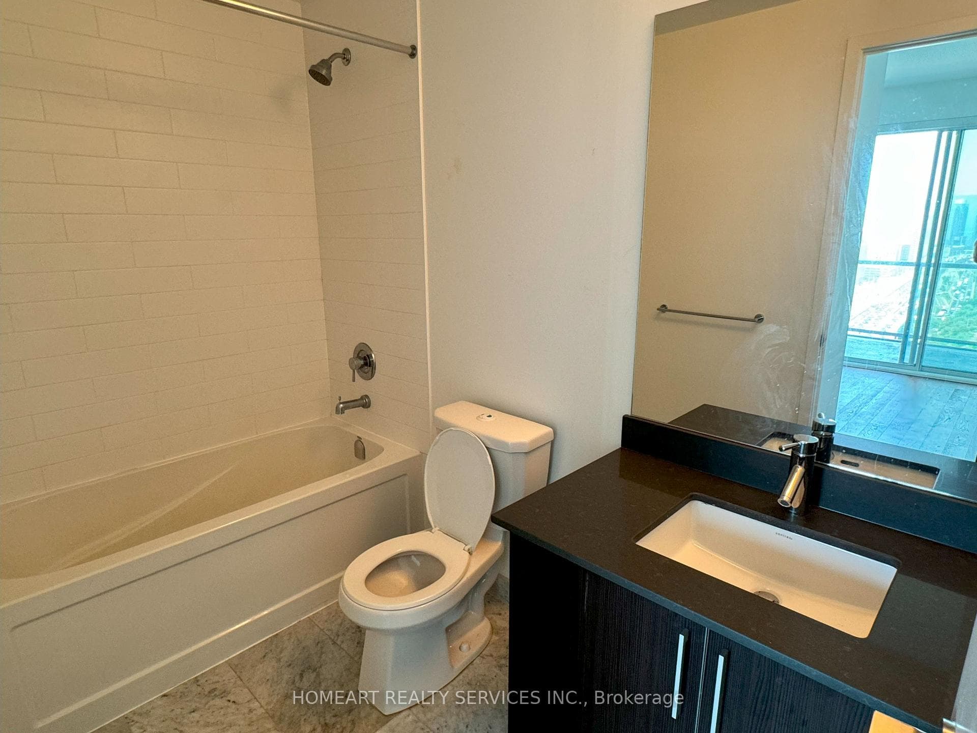 20 Bruyeres Mews Unit 2105 photo 14