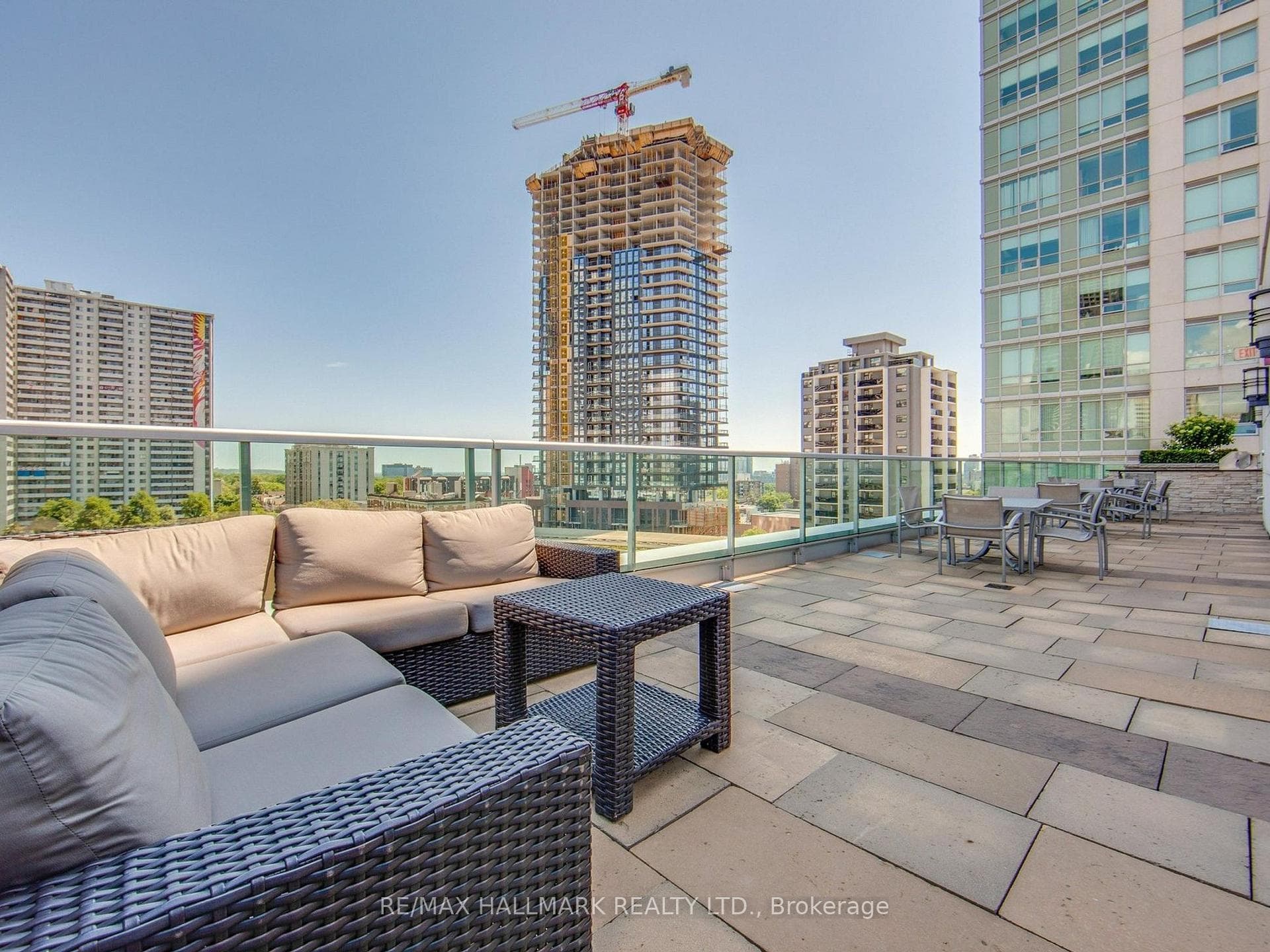 120 Homewood Avenue Unit 215 photo 40