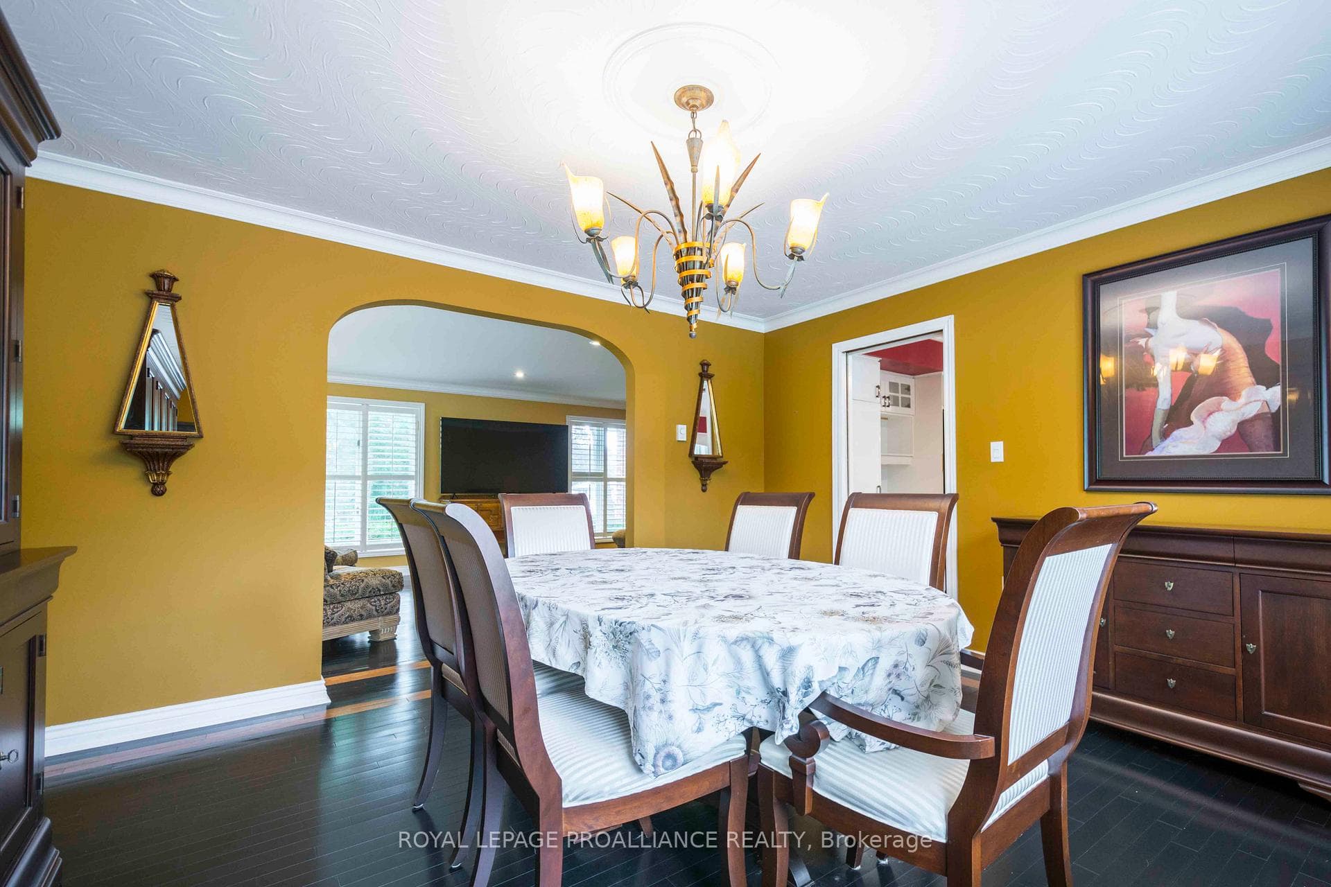 17 Westmount Court photo 11