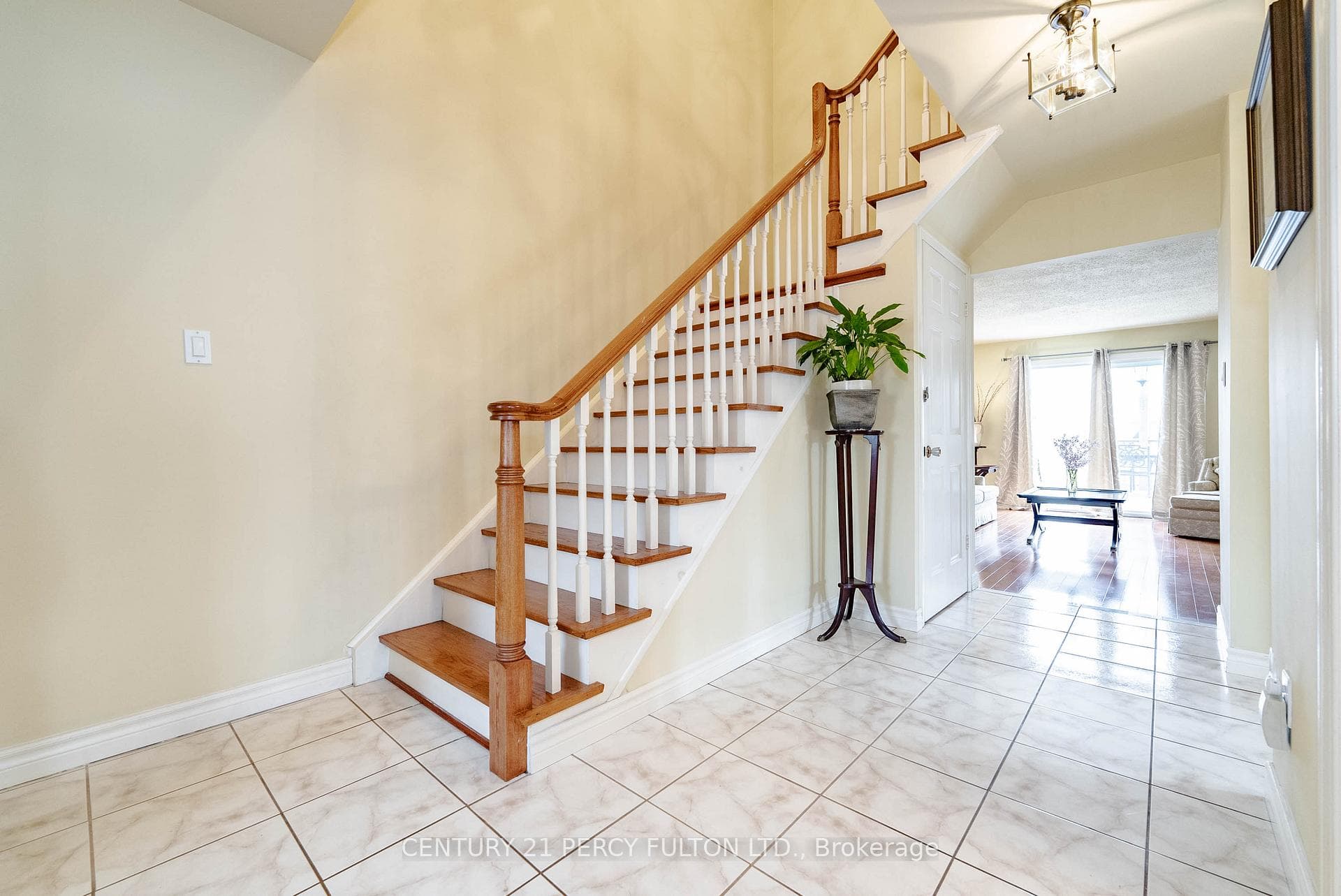 43 Placentia Boulevard photo 6