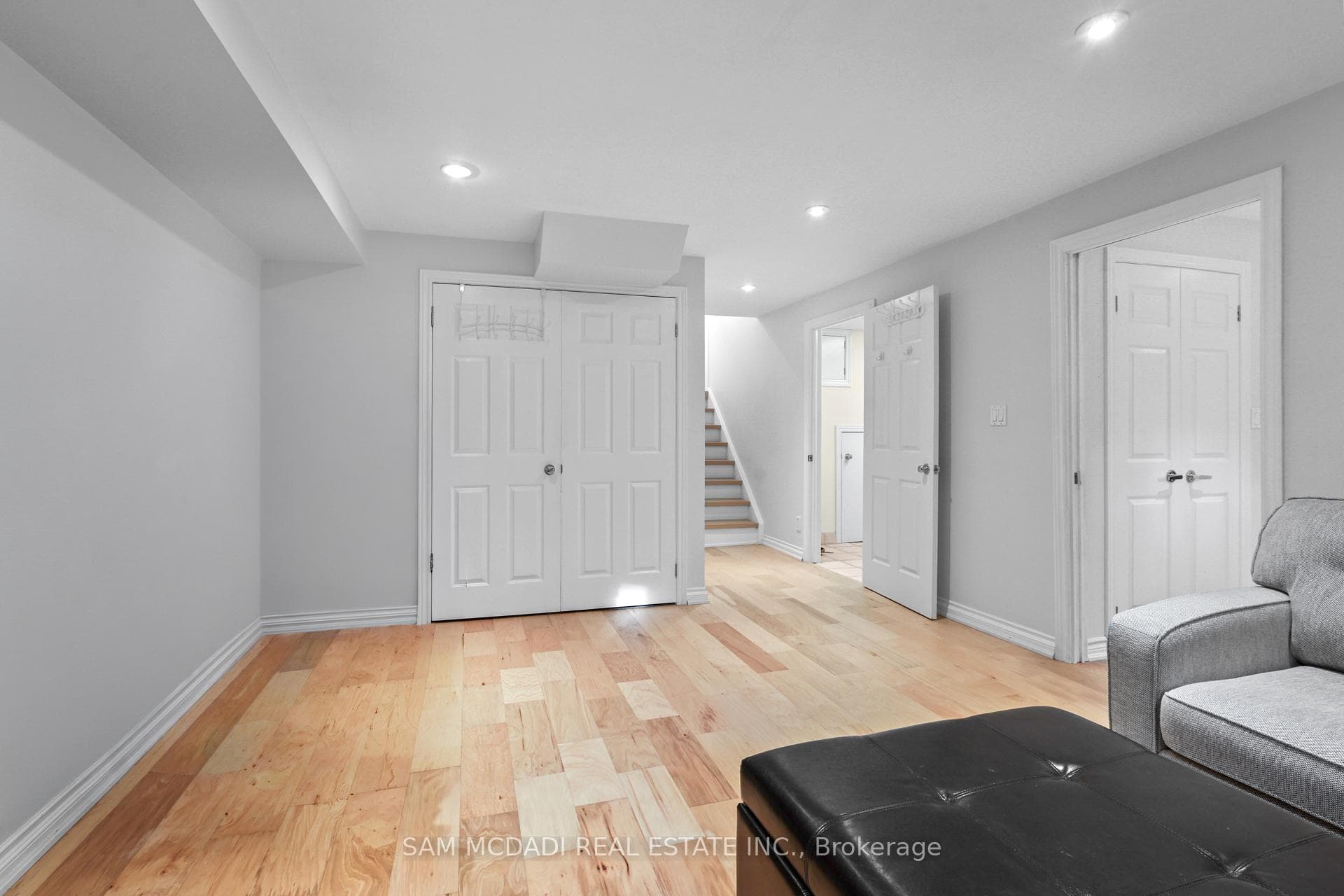 38 Kenninghall Boulevard photo 34