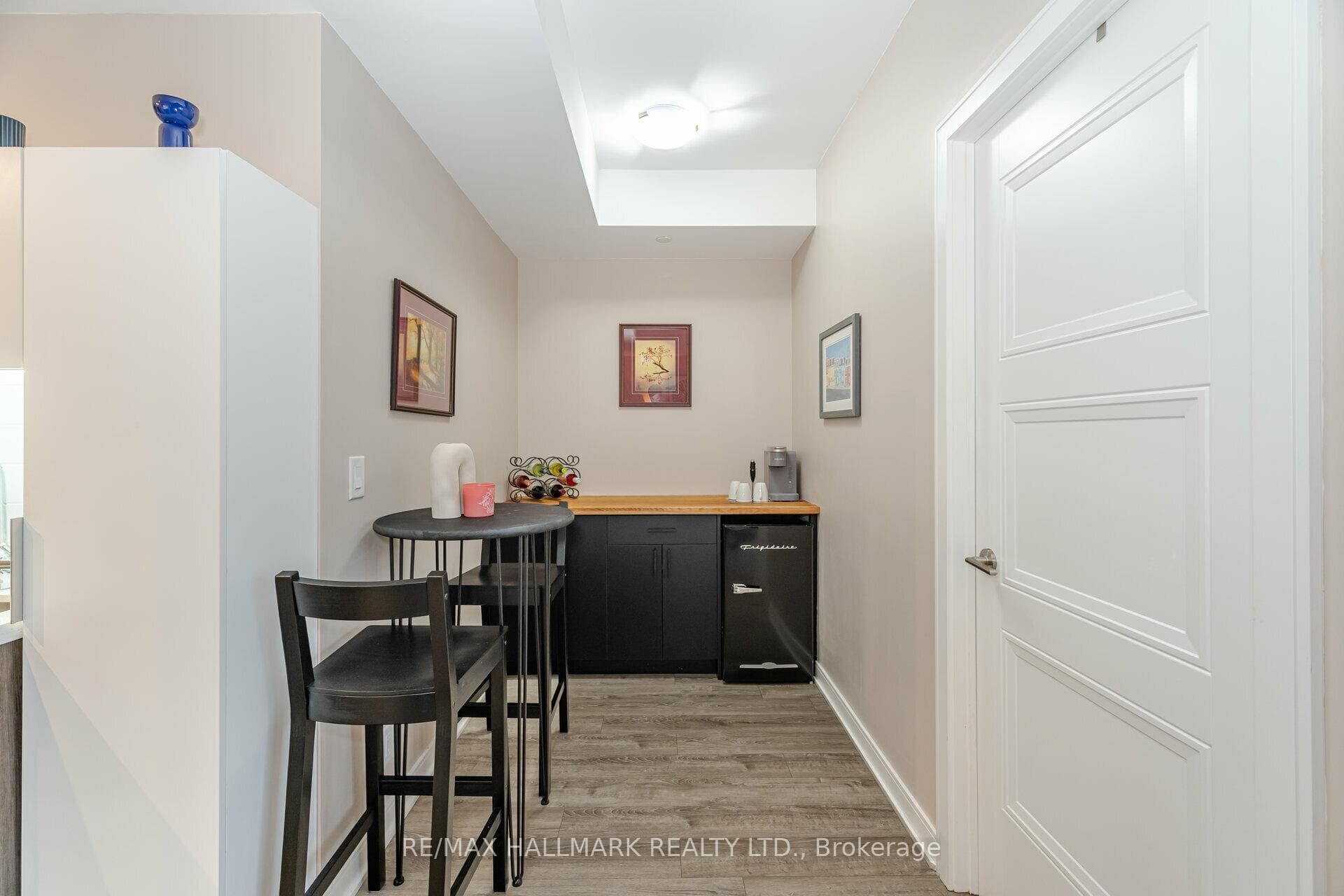 1 Neighbourhood Lane Unit 502 photo 11