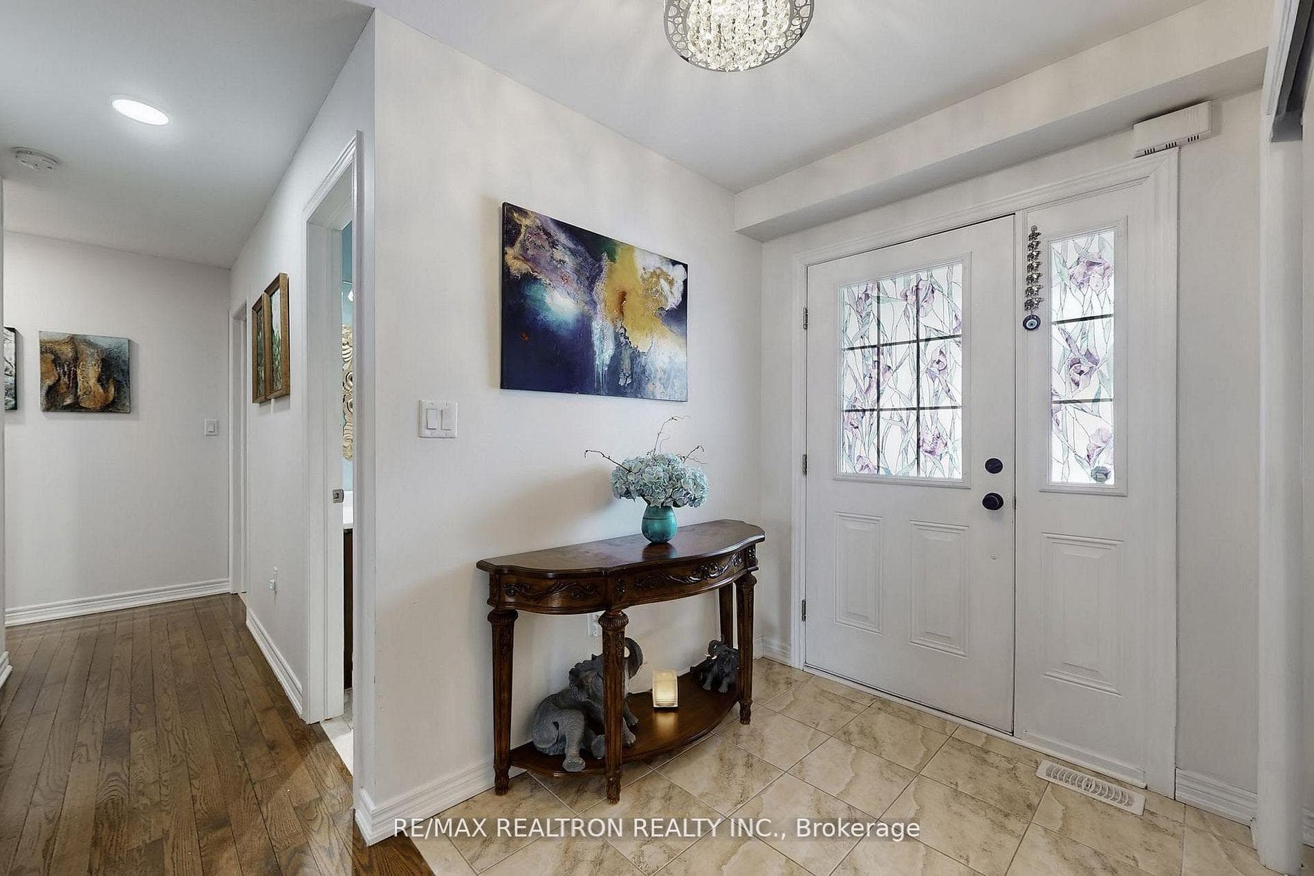 396 Curley Street photo 4