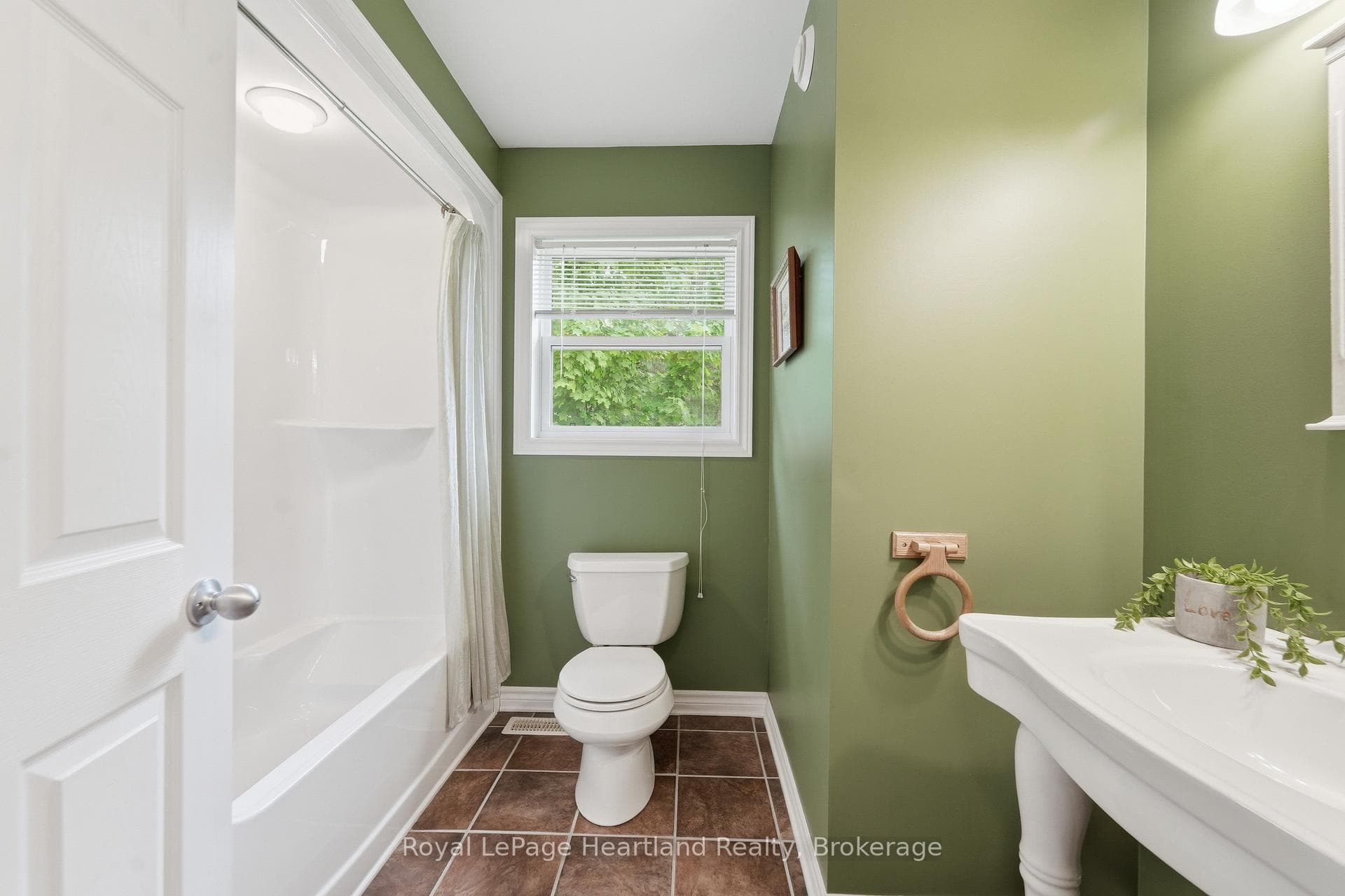 35095 Old River Road photo 14