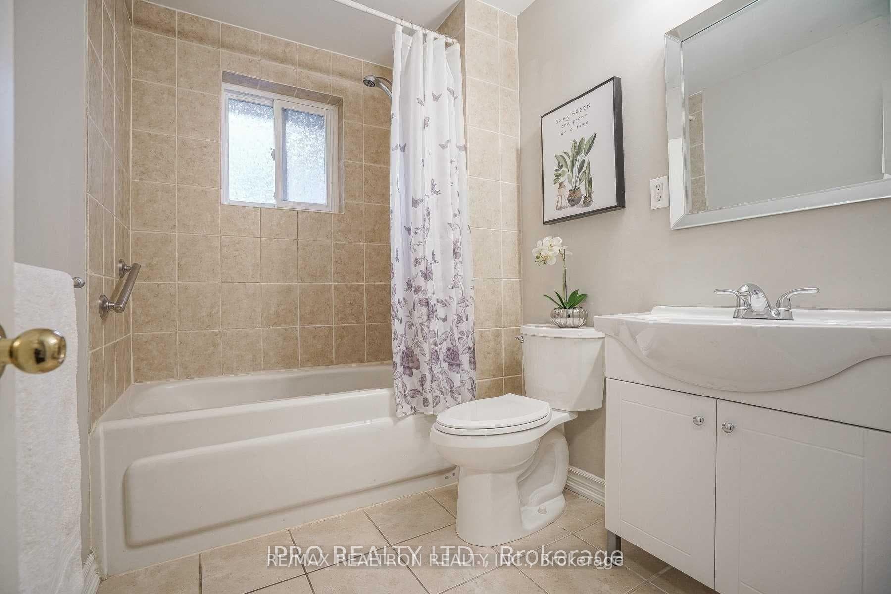 16 Cresthaven Drive photo 15