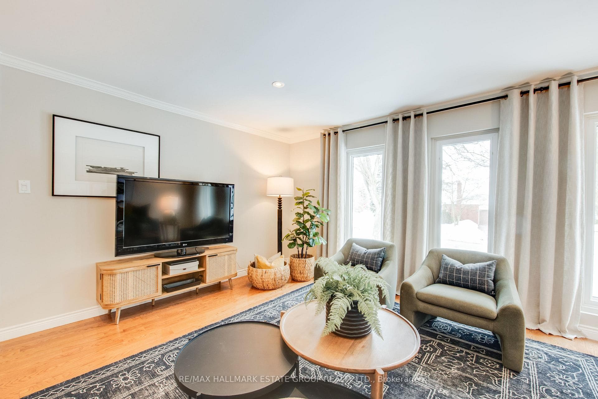 55 Longwood Drive photo 6