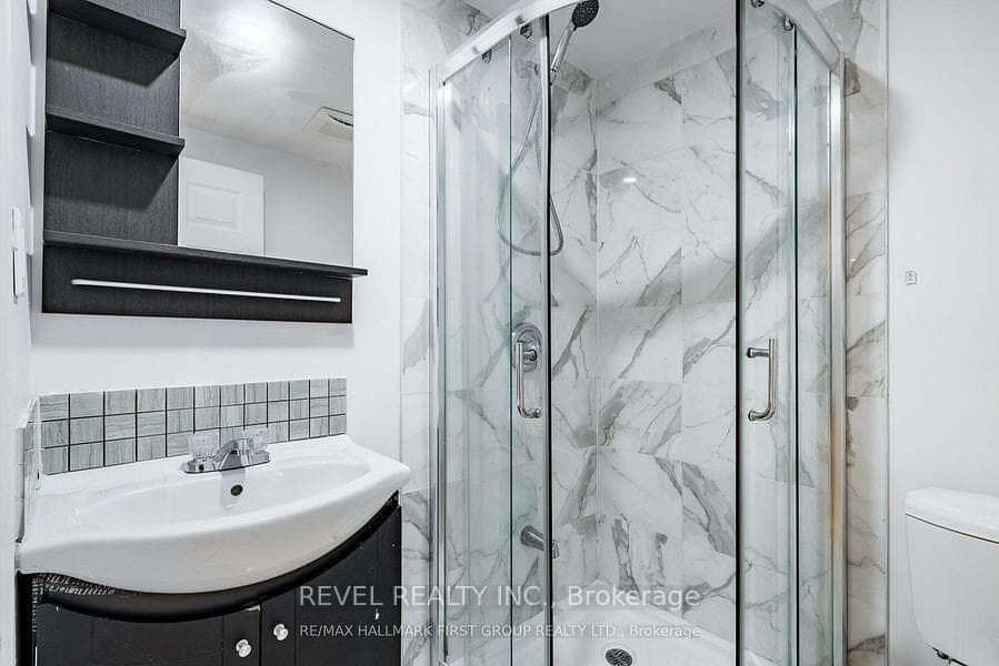 77 Ashbury Boulevard photo 29