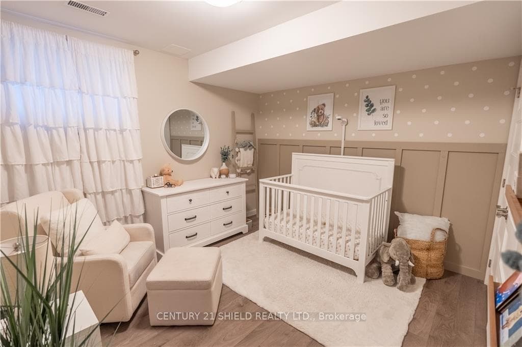 66 BUTTERNUT Drive photo 15