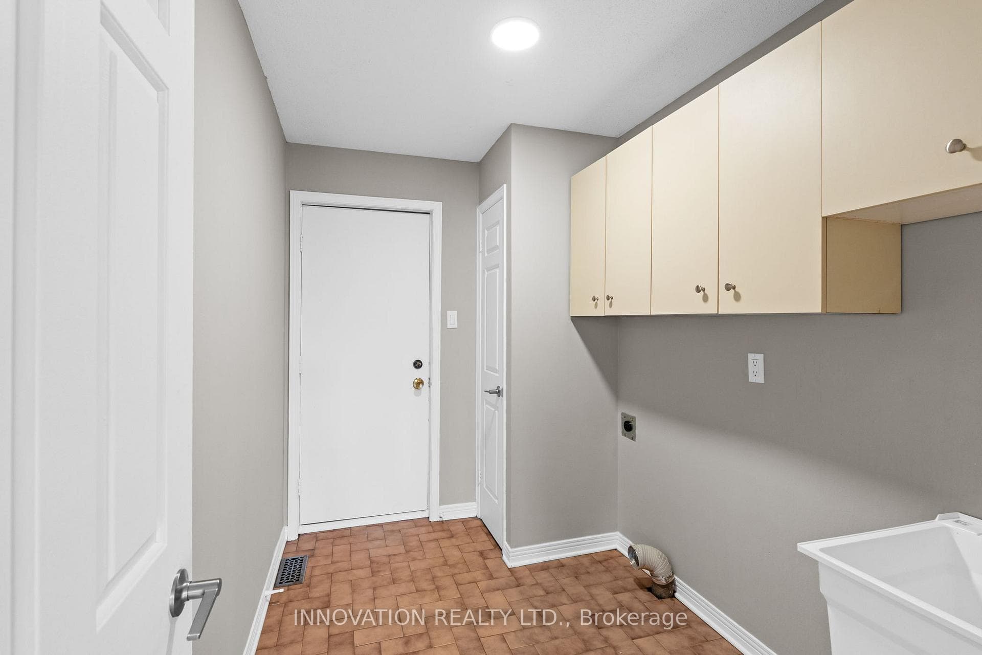 206 Cypress Court photo 18