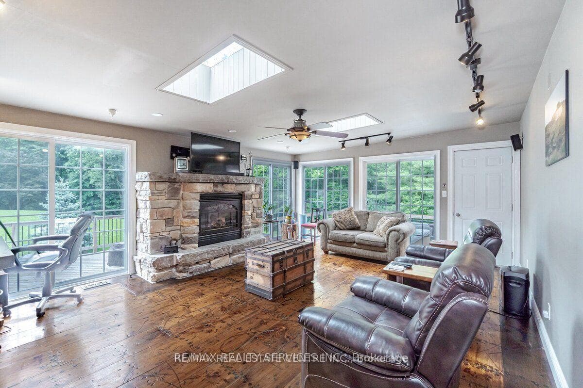 104 Kennedy Road photo 12