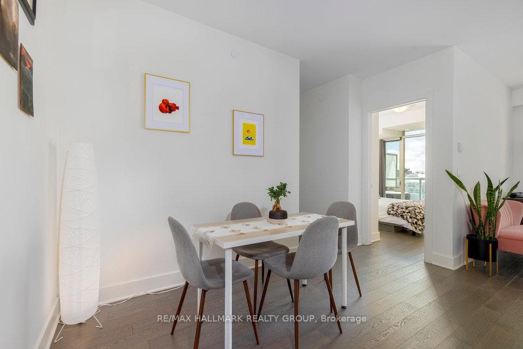 255 Bay Street Unit 601 photo 16