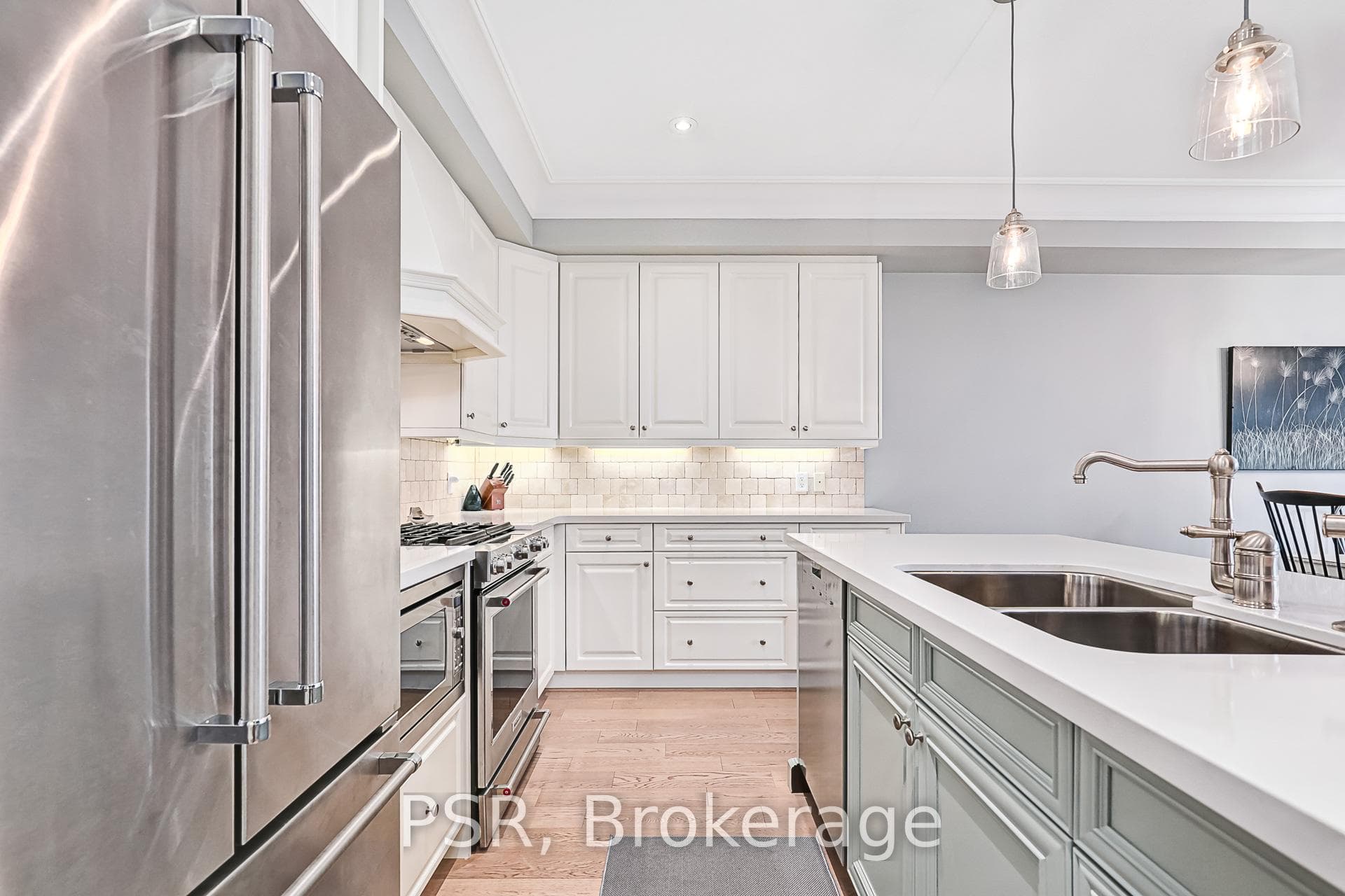 40 TROTT Boulevard Unit 404 photo 12