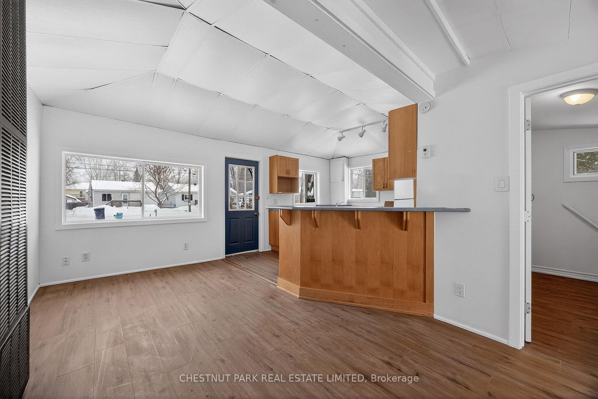 3410 Beachview Avenue photo 7