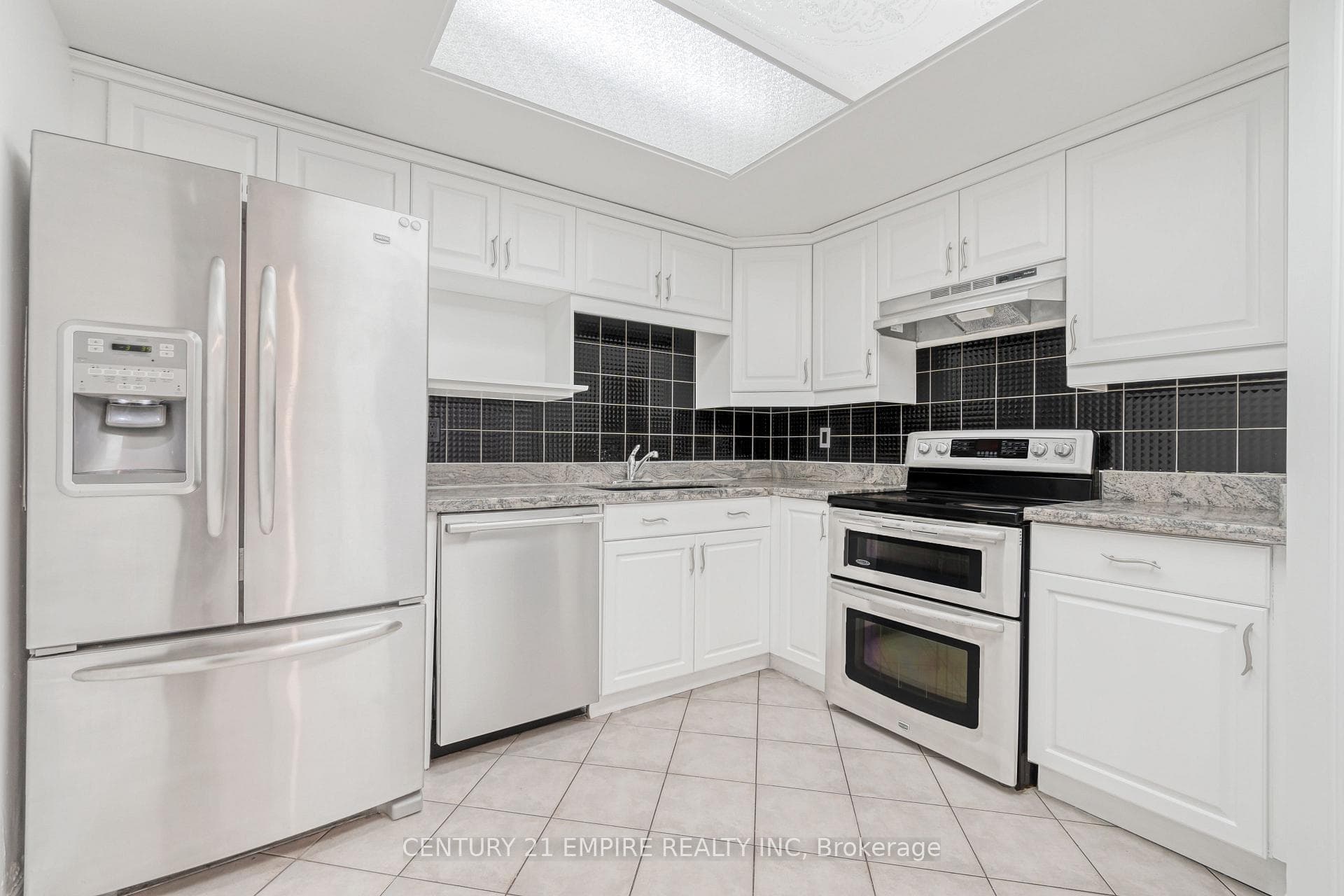 8 Lisa Street Unit 1106 photo 19