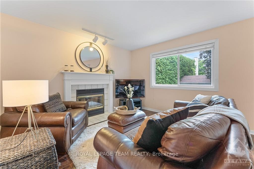 11 STONE PARK Lane photo 7