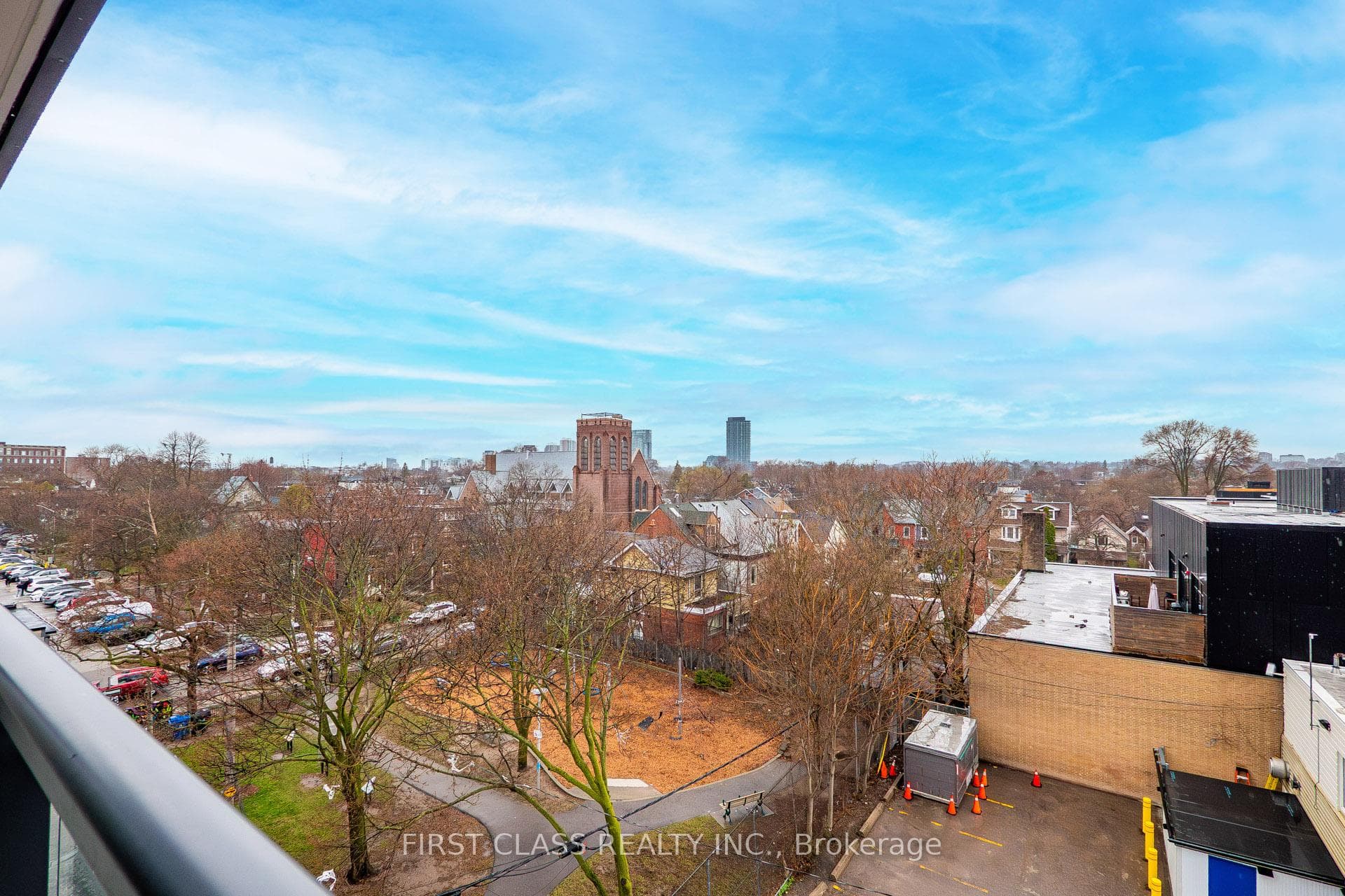 758 Dovercourt Road Unit 610 photo 28