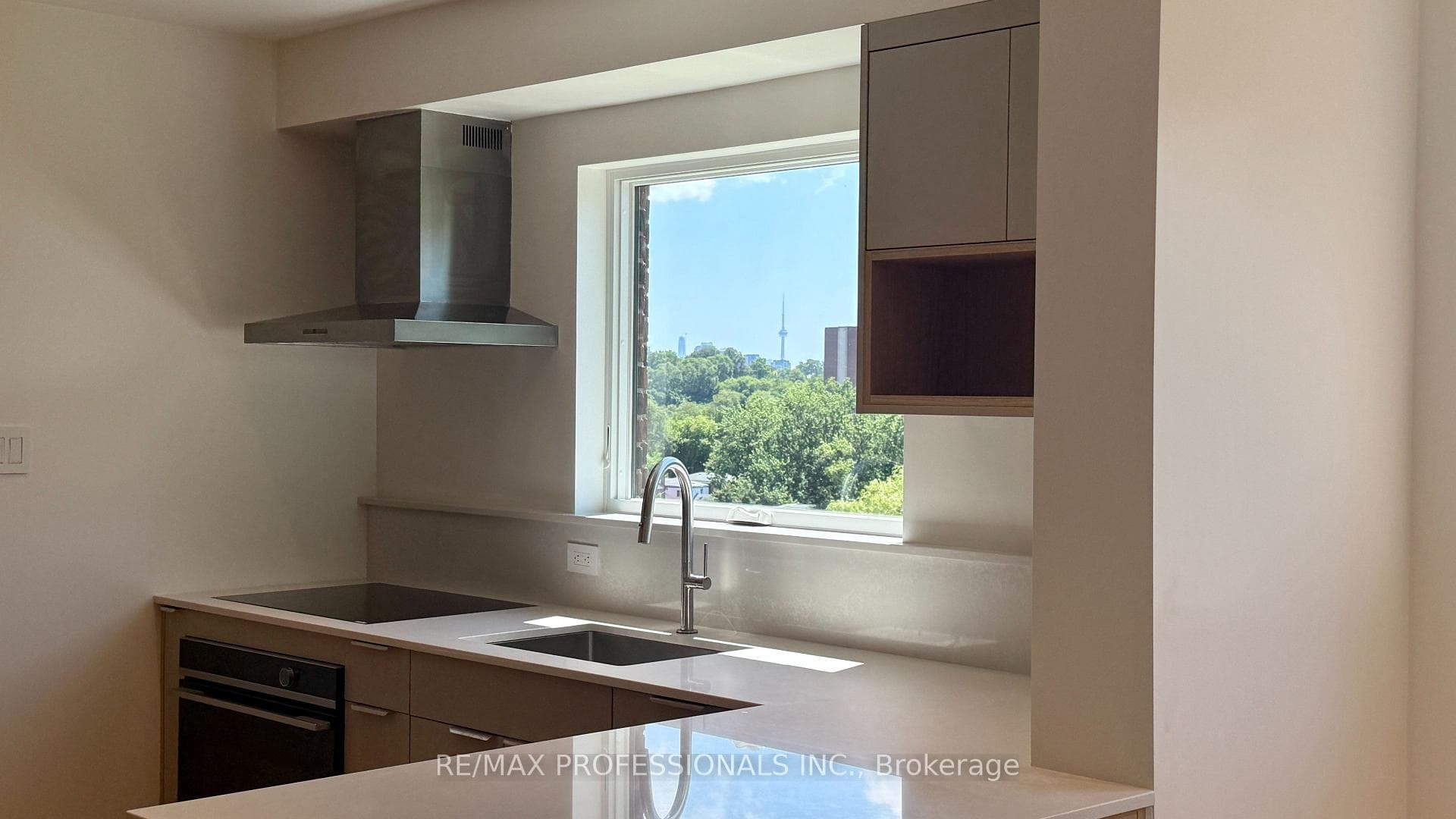19 Arnold Avenue photo 14