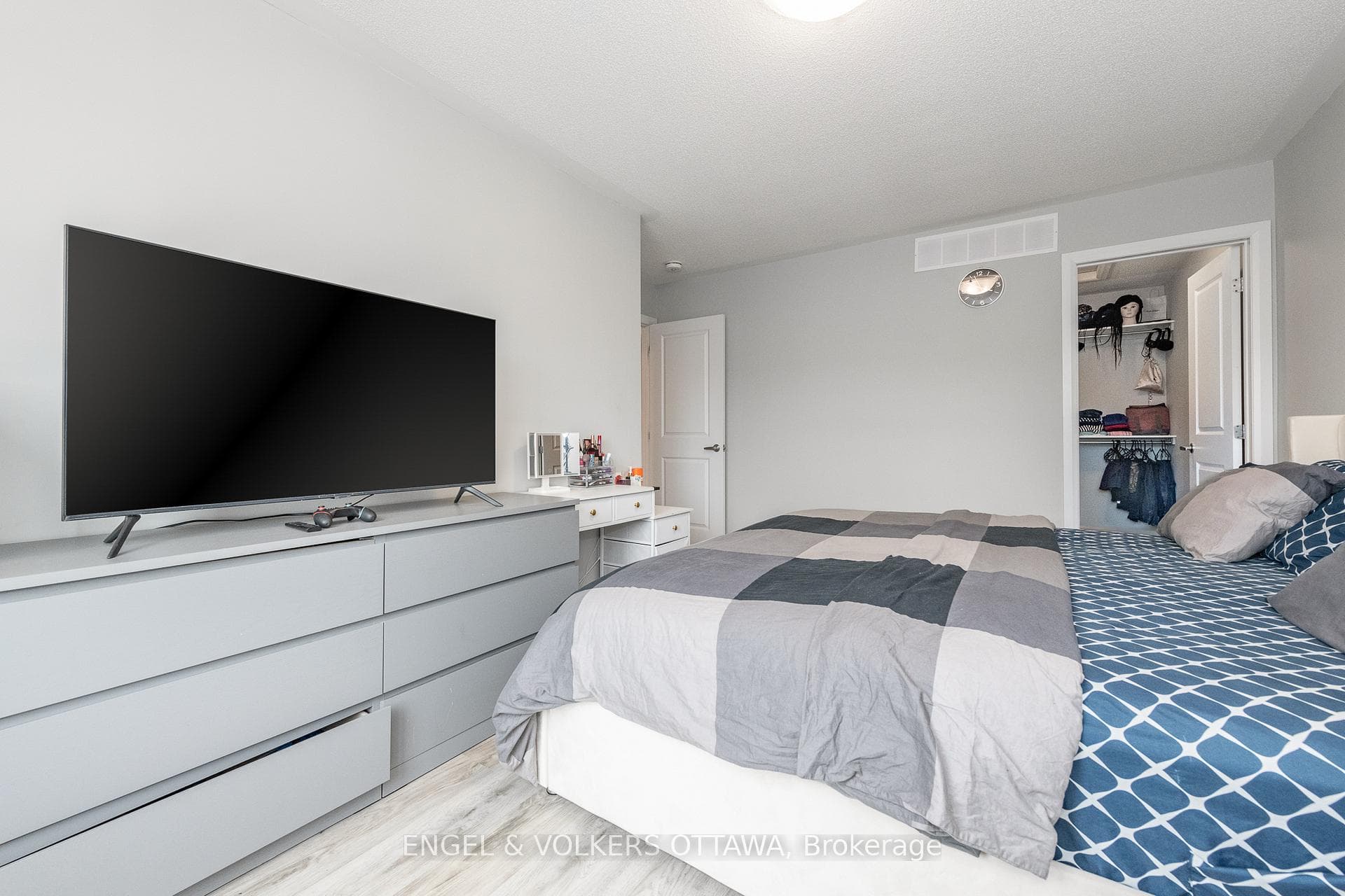 517 Galmoy Way photo 23